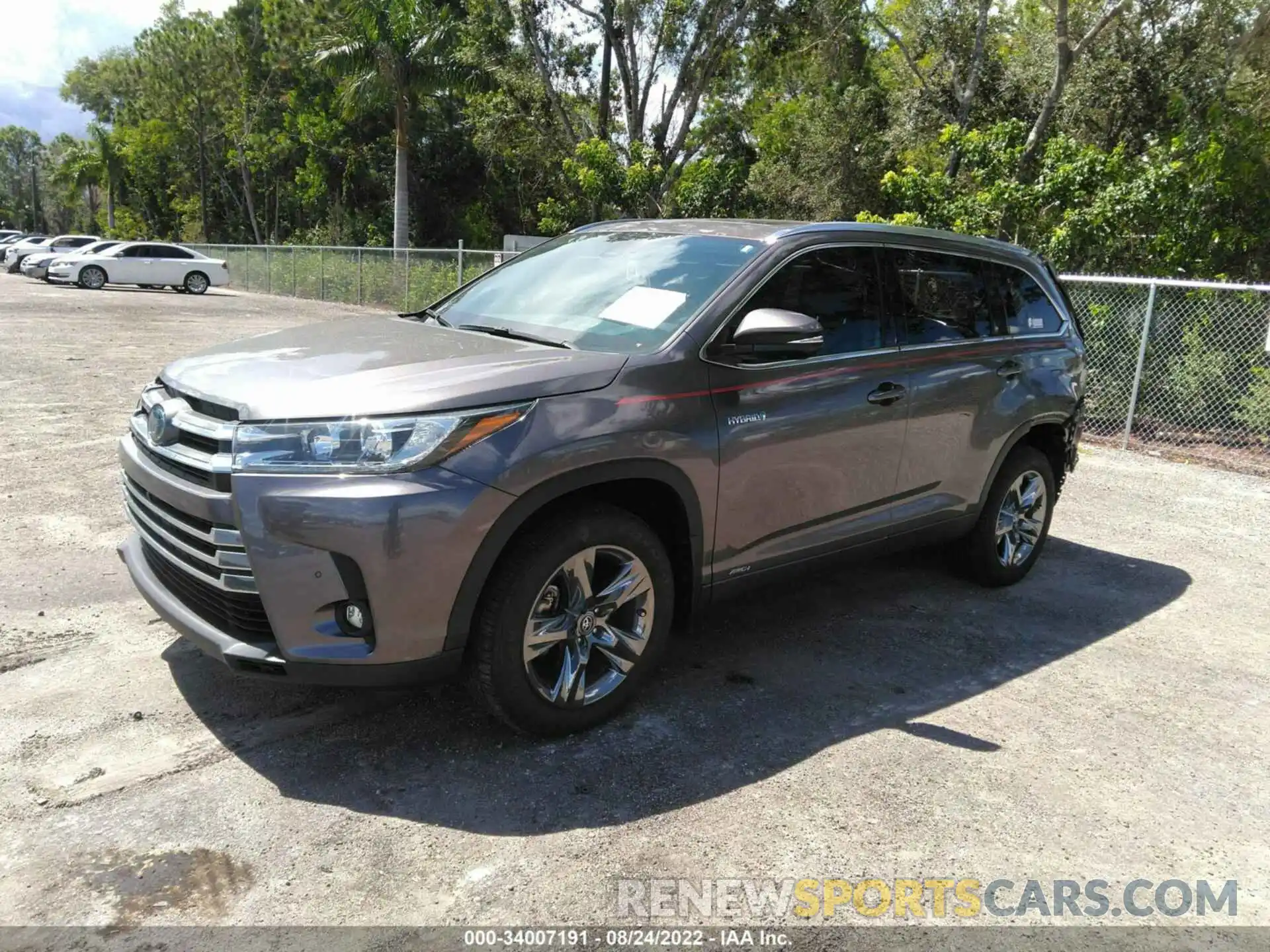 2 Photograph of a damaged car 5TDDGRFHXKS061421 TOYOTA HIGHLANDER 2019