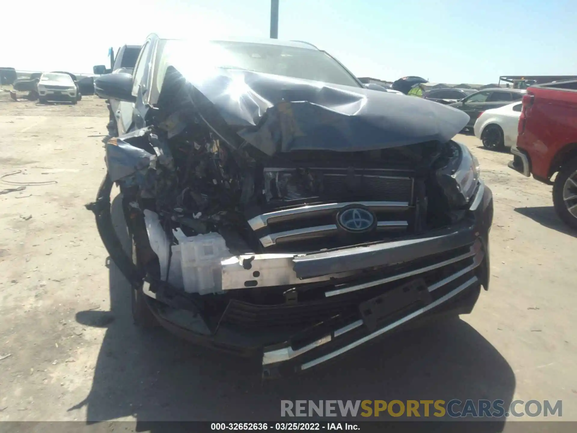 6 Photograph of a damaged car 5TDDGRFHXKS061855 TOYOTA HIGHLANDER 2019