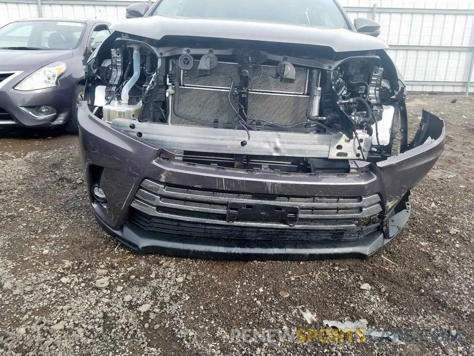 9 Photograph of a damaged car 5TDDGRFHXKS063962 TOYOTA HIGHLANDER 2019