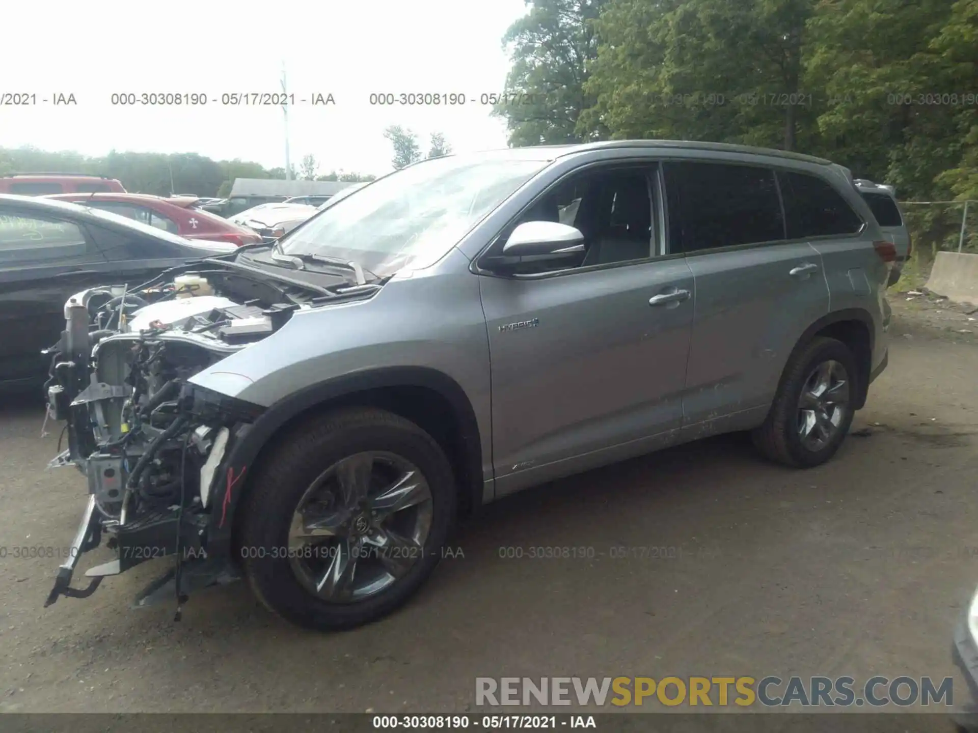 2 Photograph of a damaged car 5TDDGRFHXKS070619 TOYOTA HIGHLANDER 2019