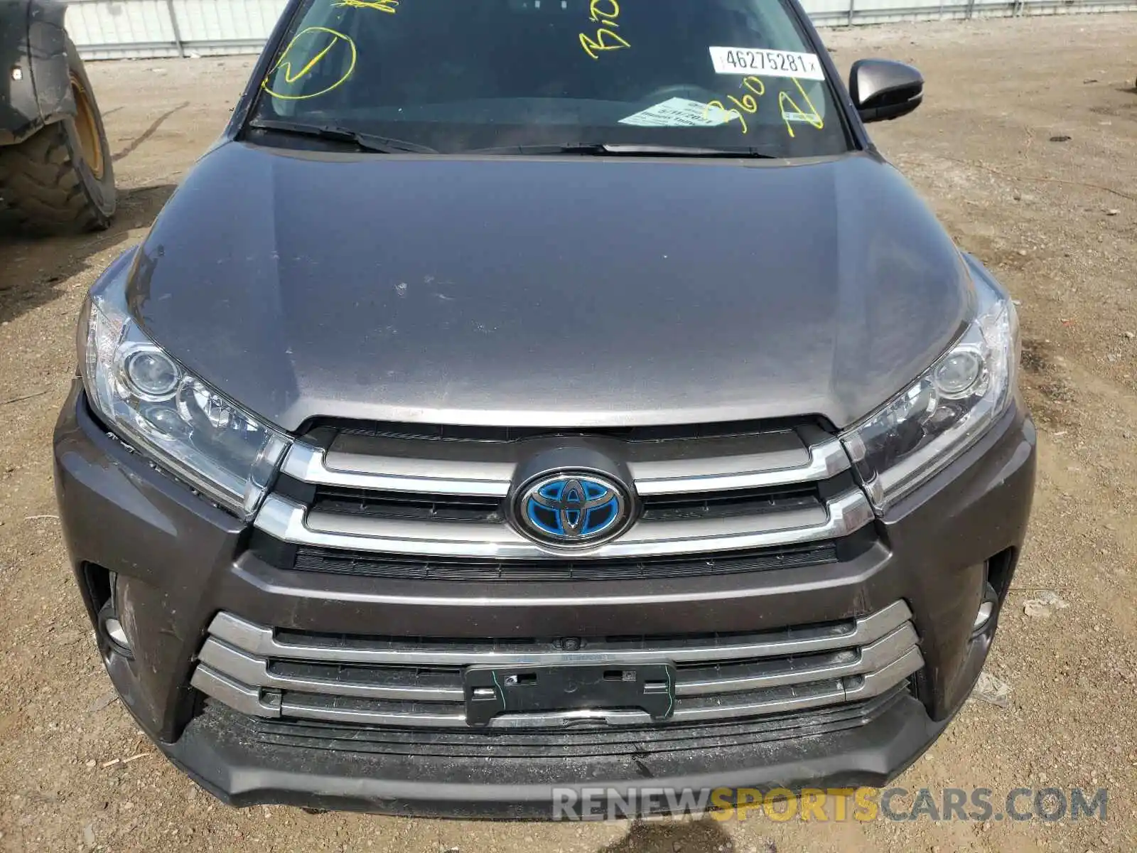 7 Photograph of a damaged car 5TDDGRFHXKS070779 TOYOTA HIGHLANDER 2019