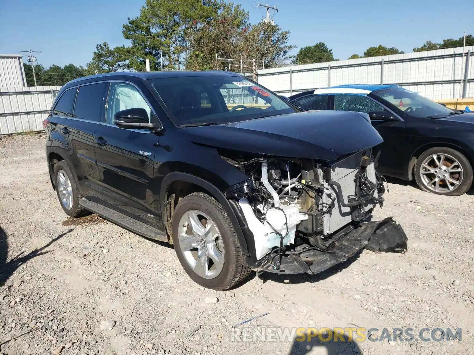 1 Photograph of a damaged car 5TDDGRFHXKS075271 TOYOTA HIGHLANDER 2019