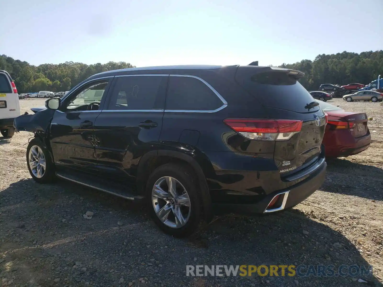 3 Photograph of a damaged car 5TDDGRFHXKS075271 TOYOTA HIGHLANDER 2019