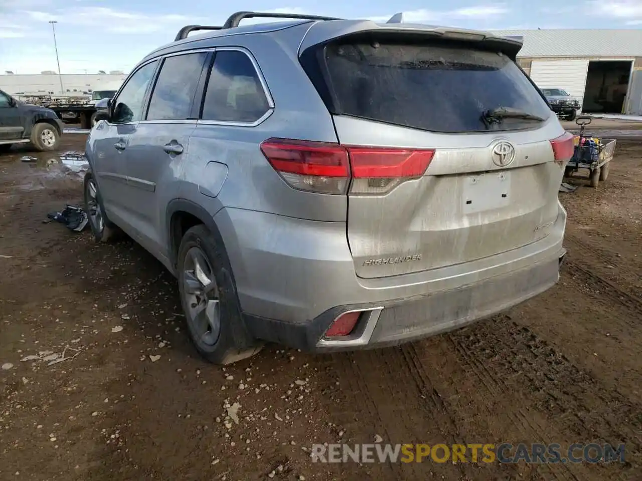 3 Фотография поврежденного автомобиля 5TDDZRFH0KS742200 TOYOTA HIGHLANDER 2019