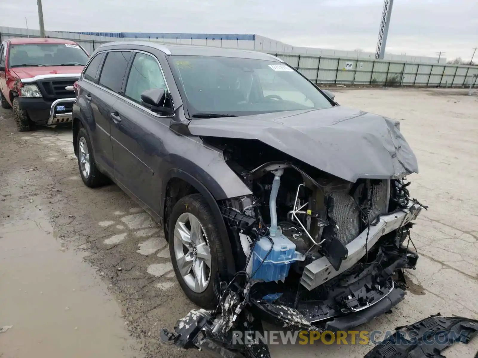 1 Photograph of a damaged car 5TDDZRFH0KS919540 TOYOTA HIGHLANDER 2019