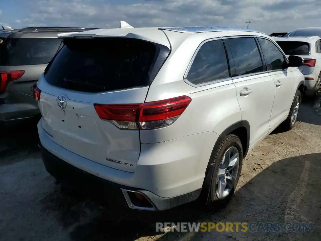 4 Фотография поврежденного автомобиля 5TDDZRFH0KS941747 TOYOTA HIGHLANDER 2019