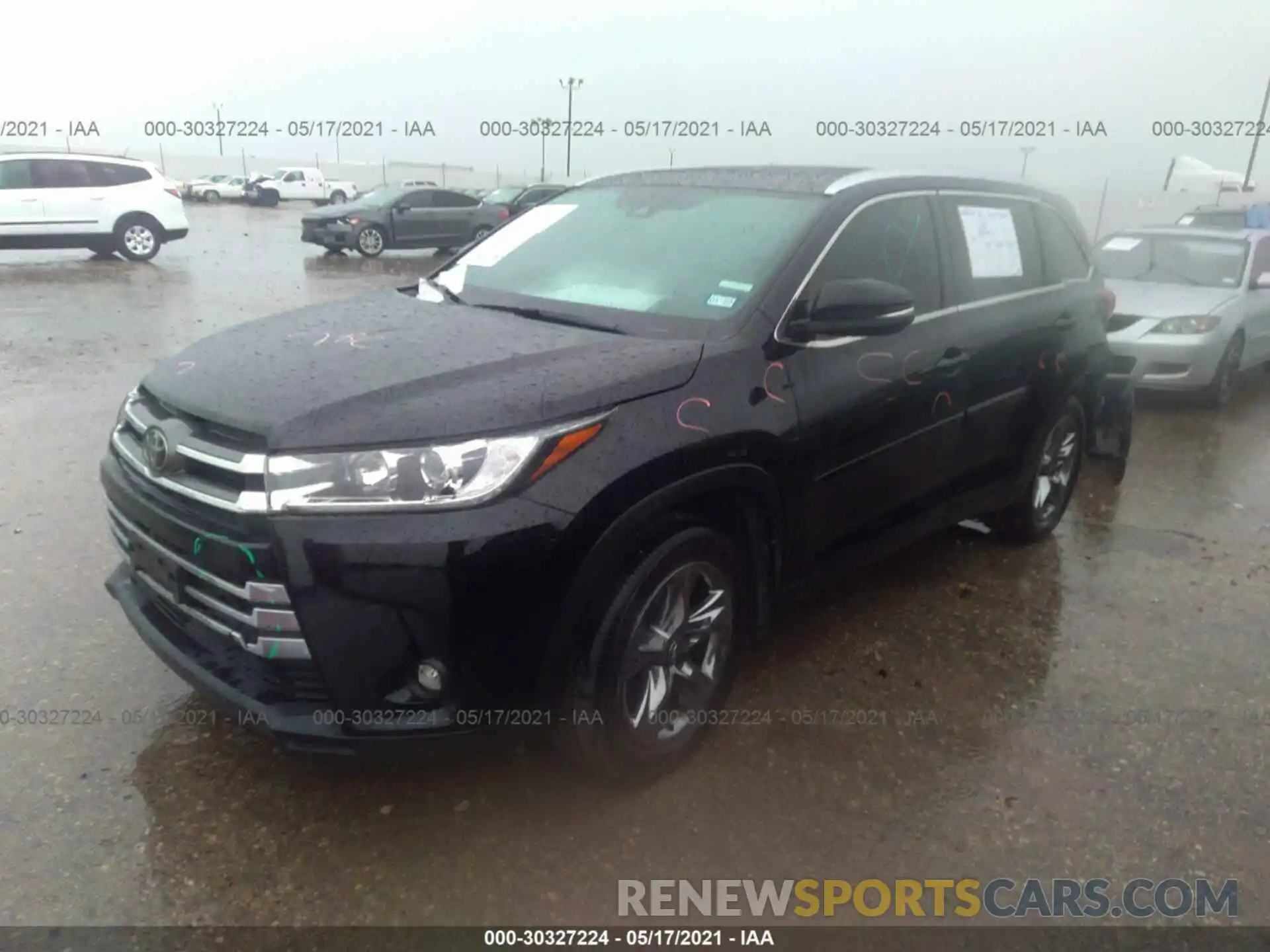 2 Photograph of a damaged car 5TDDZRFH0KS950643 TOYOTA HIGHLANDER 2019