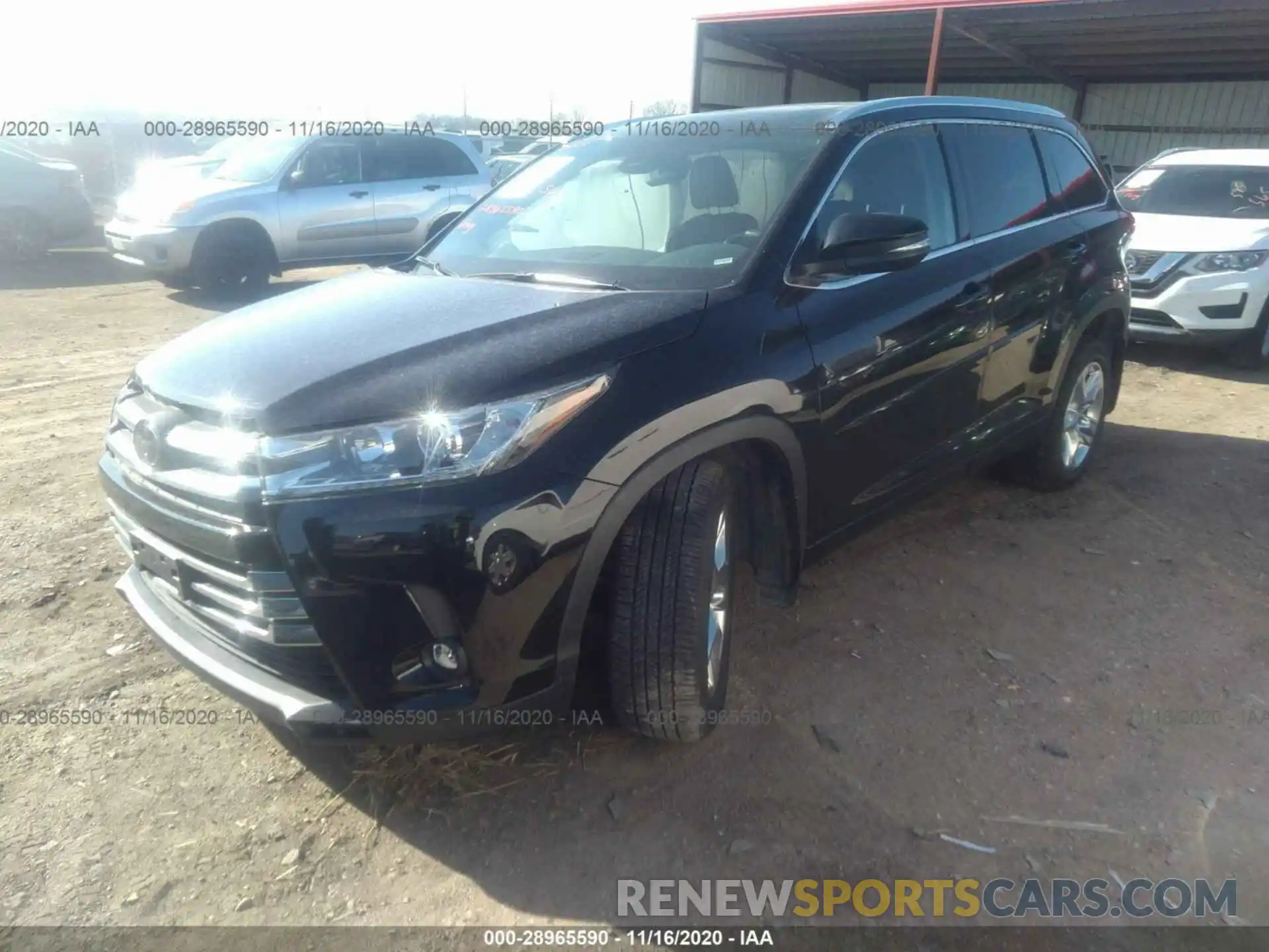 2 Photograph of a damaged car 5TDDZRFH0KS966809 TOYOTA HIGHLANDER 2019