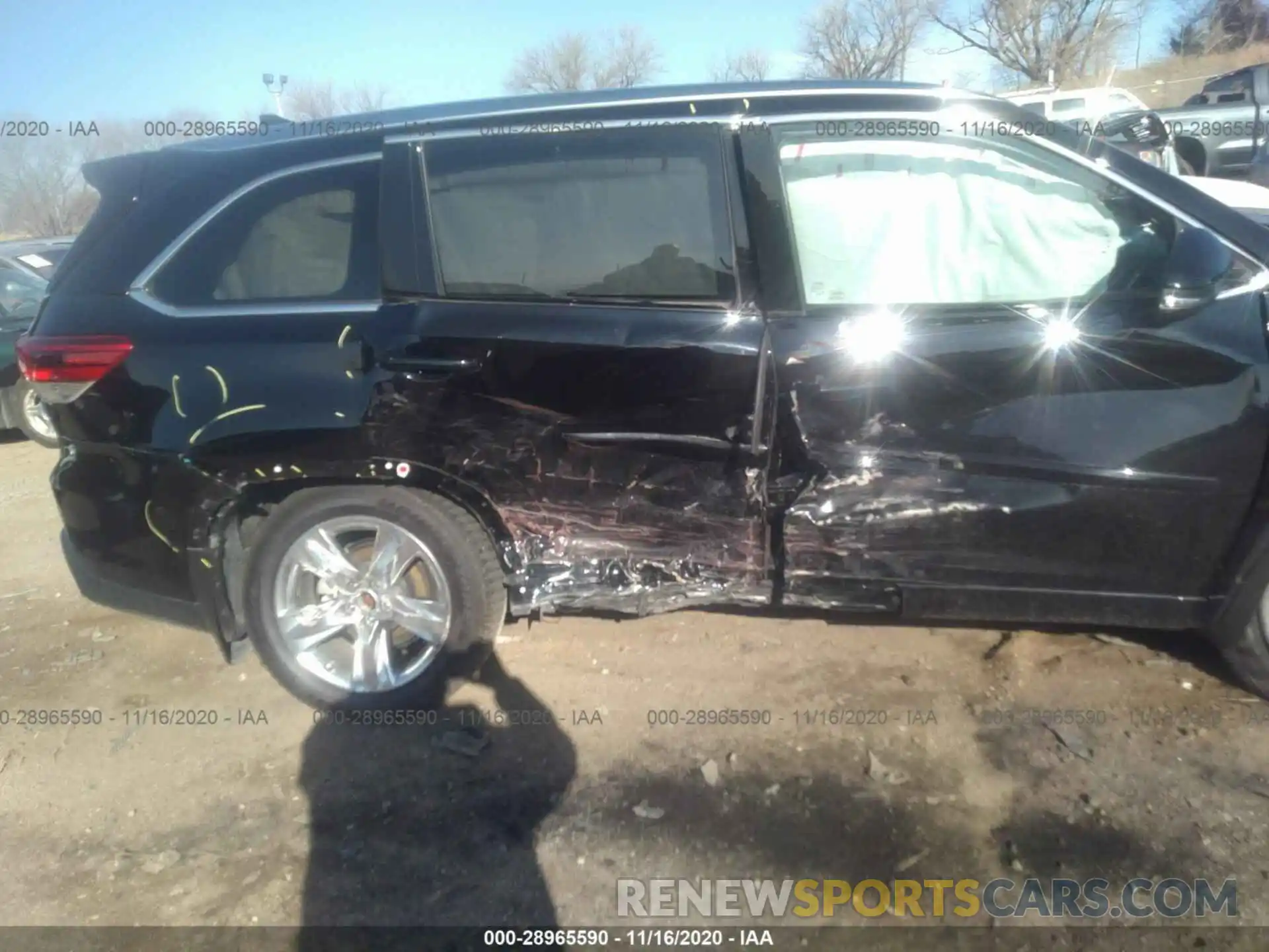 6 Photograph of a damaged car 5TDDZRFH0KS966809 TOYOTA HIGHLANDER 2019