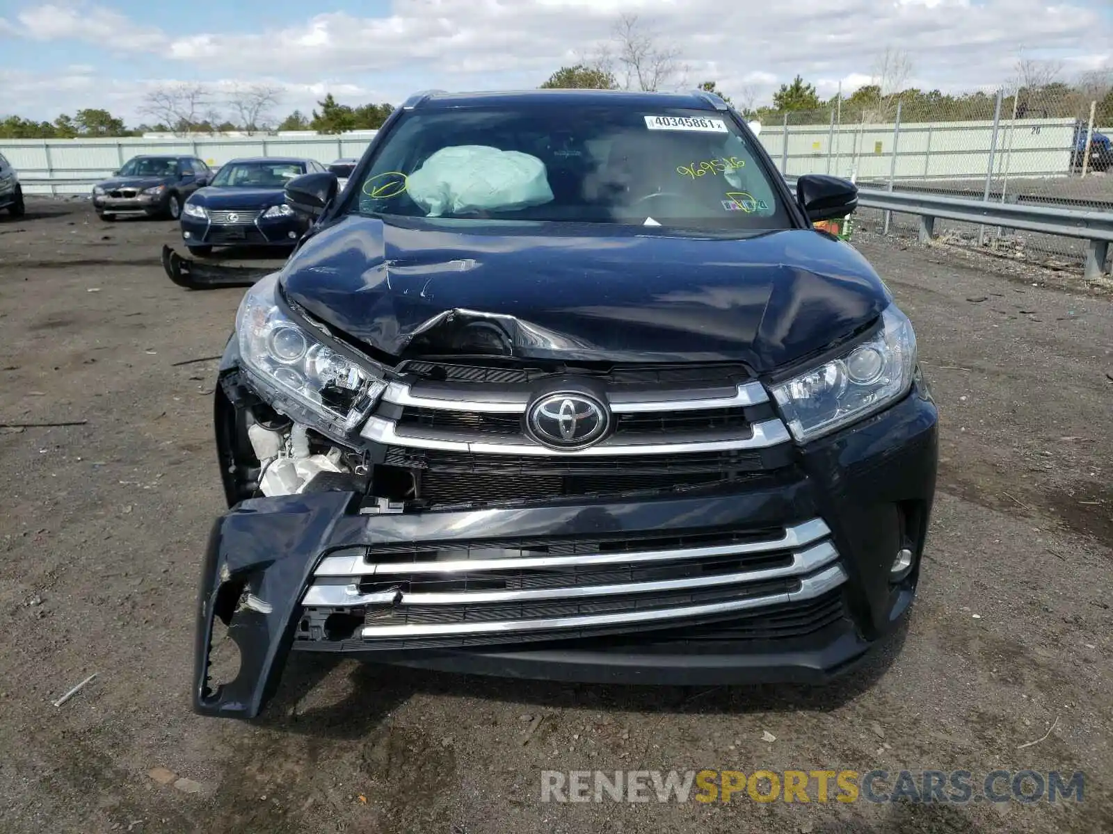 9 Фотография поврежденного автомобиля 5TDDZRFH0KS969516 TOYOTA HIGHLANDER 2019