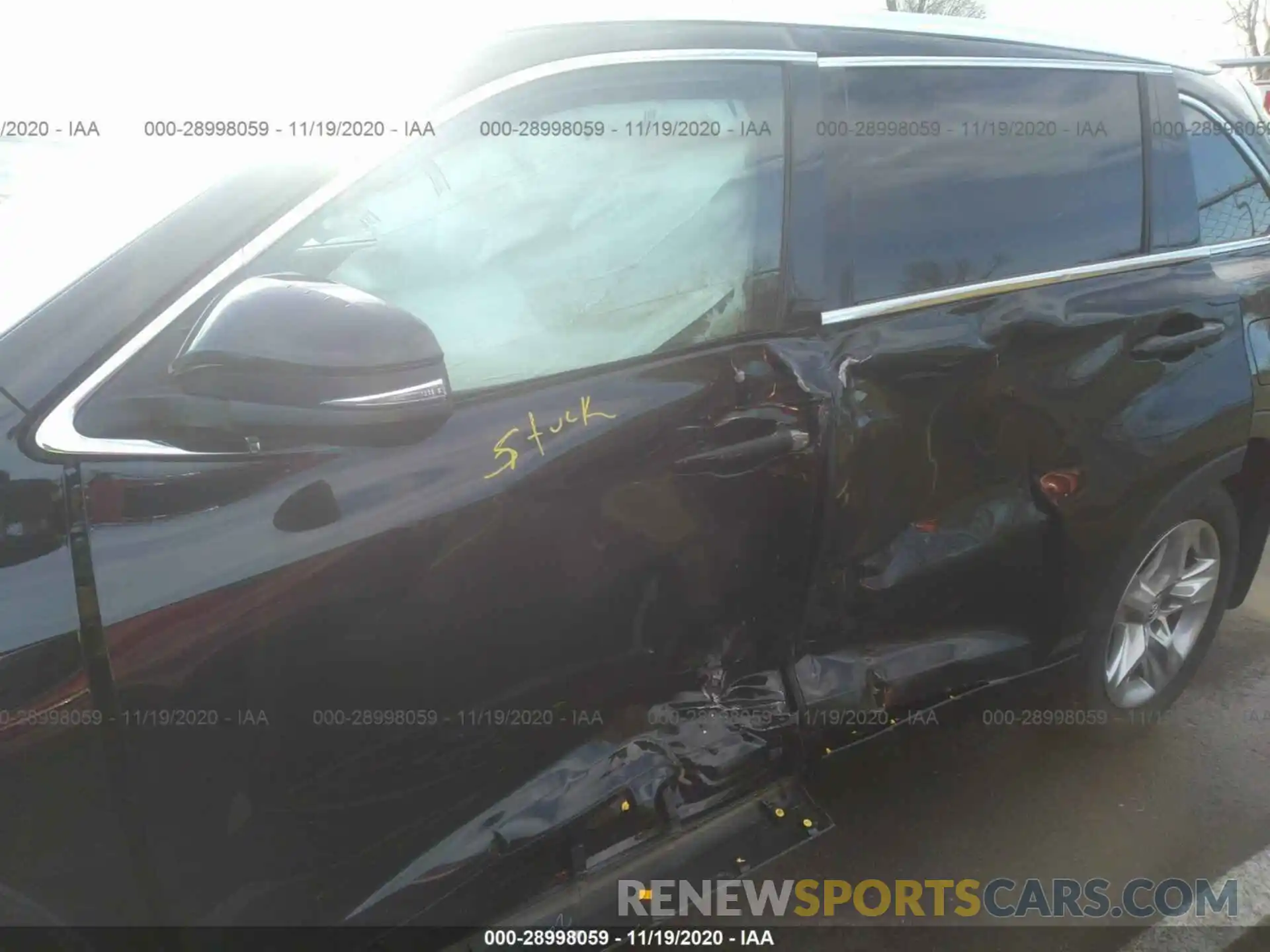 6 Photograph of a damaged car 5TDDZRFH0KS972108 TOYOTA HIGHLANDER 2019