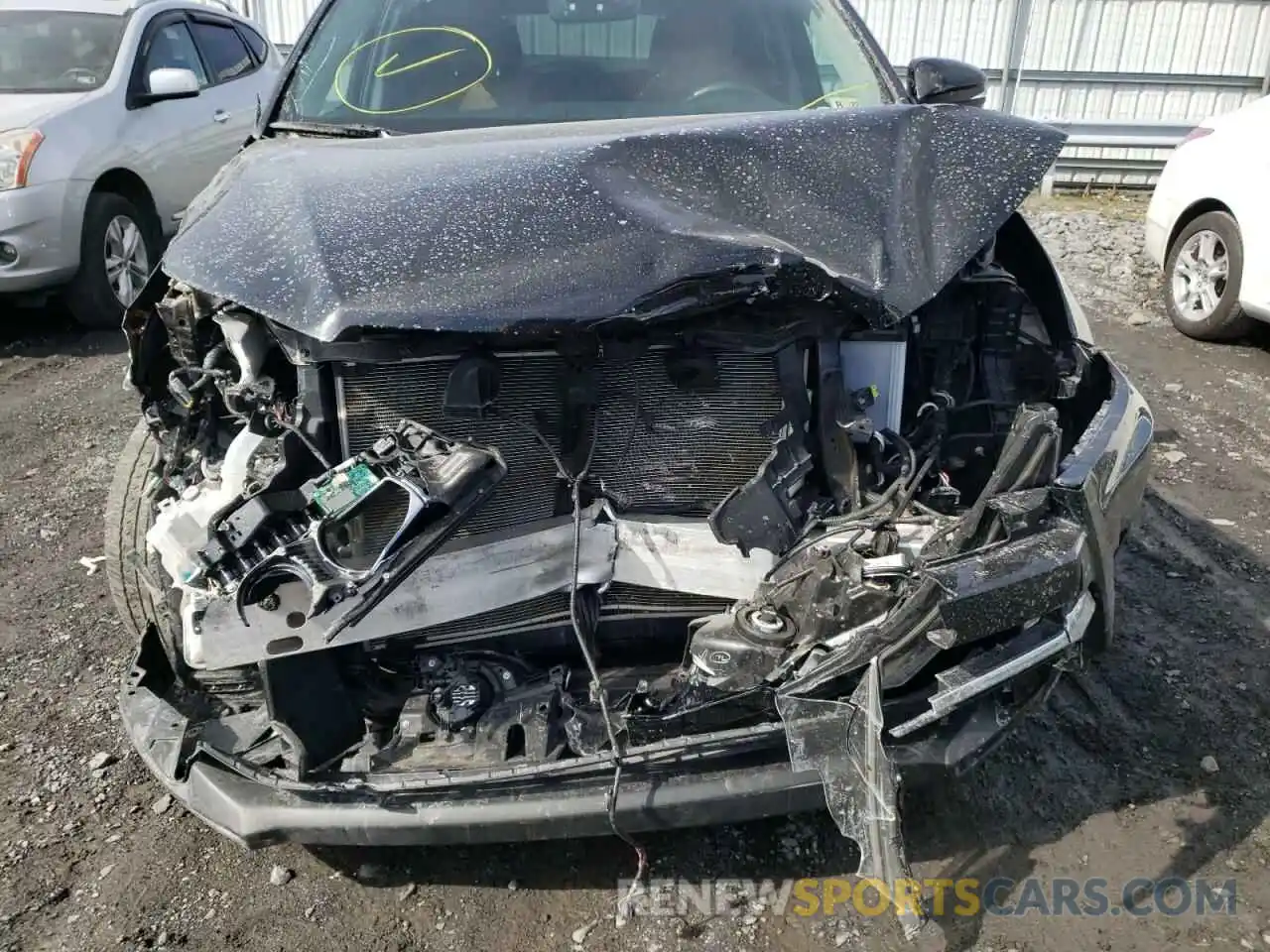 9 Photograph of a damaged car 5TDDZRFH1KS705432 TOYOTA HIGHLANDER 2019