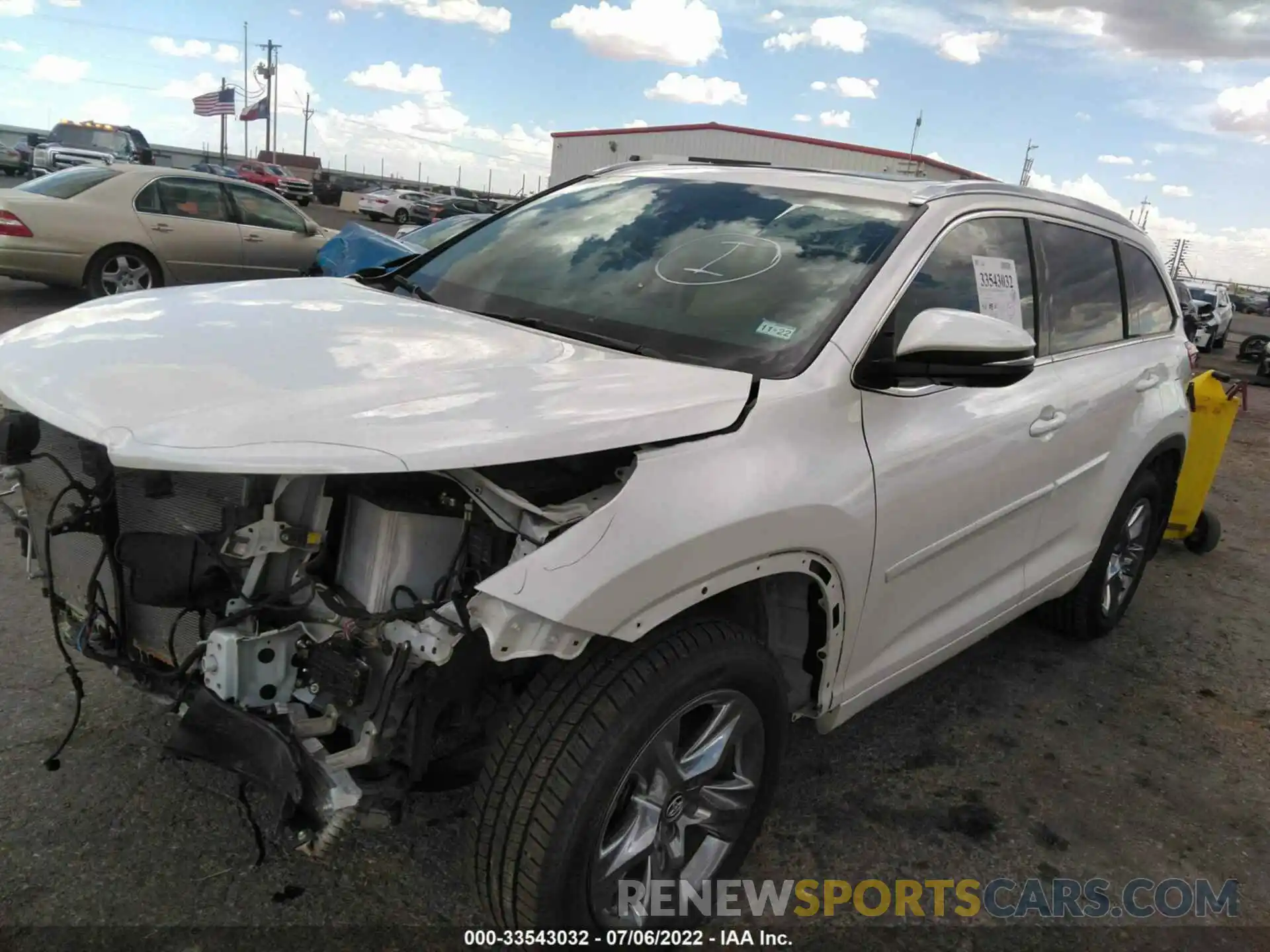 2 Photograph of a damaged car 5TDDZRFH1KS733442 TOYOTA HIGHLANDER 2019