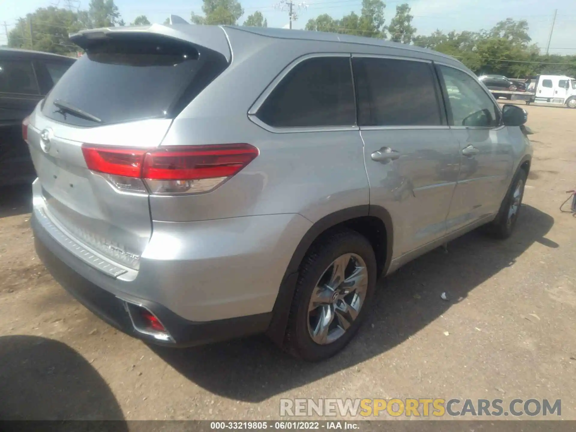 4 Фотография поврежденного автомобиля 5TDDZRFH1KS740326 TOYOTA HIGHLANDER 2019