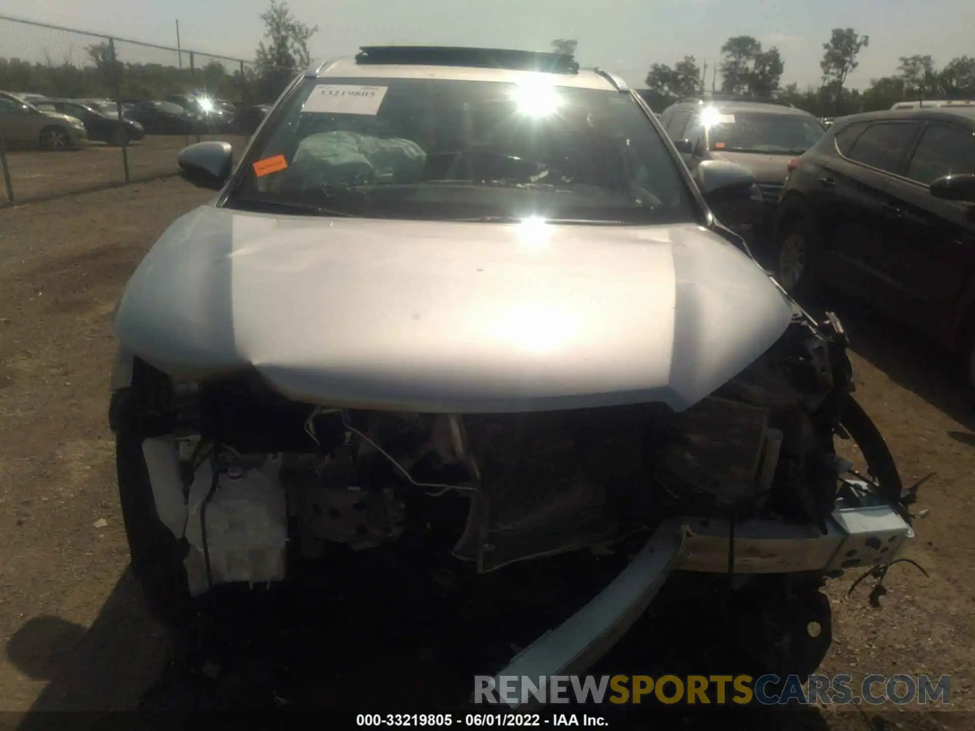 6 Photograph of a damaged car 5TDDZRFH1KS740326 TOYOTA HIGHLANDER 2019