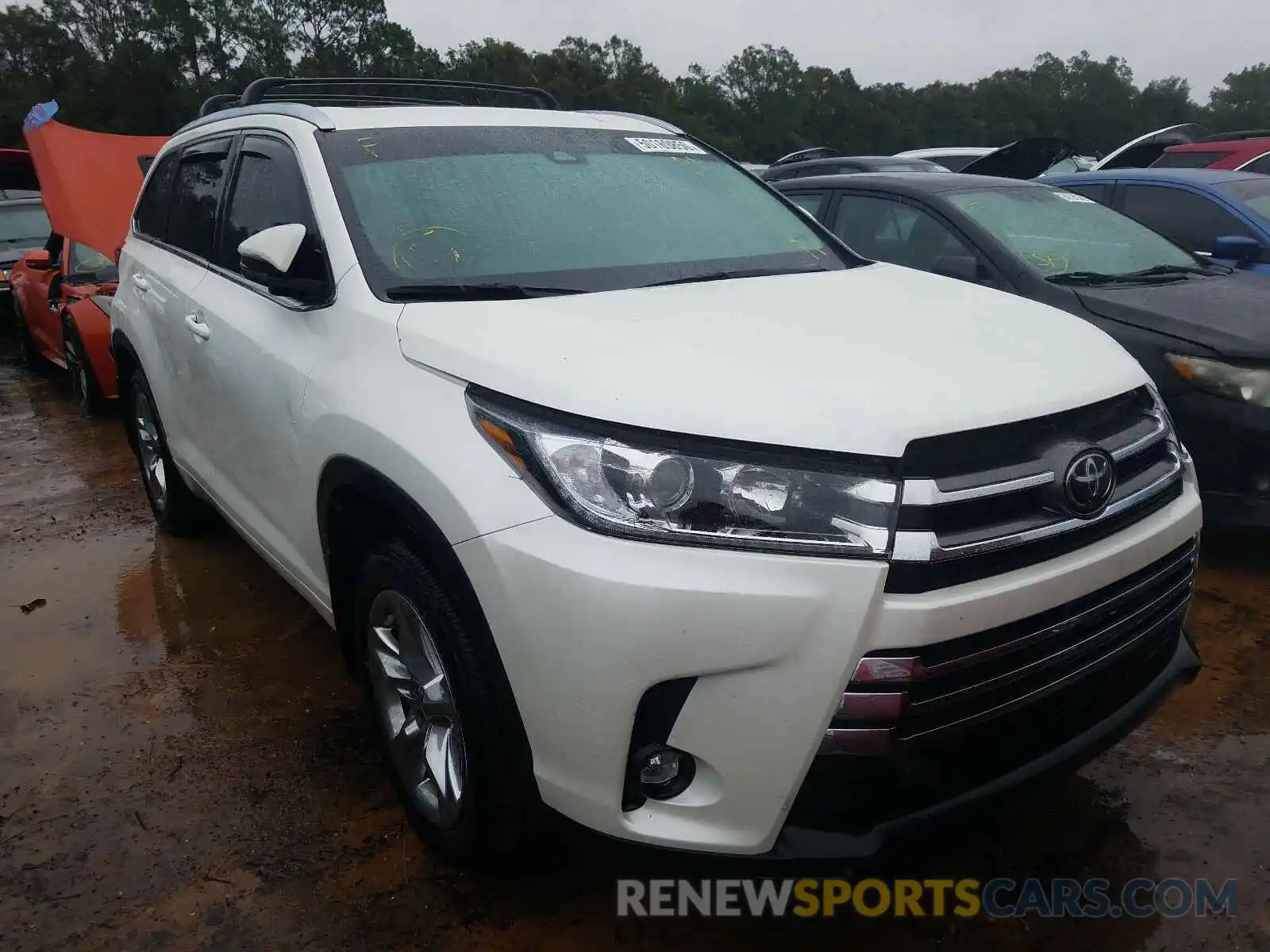 1 Photograph of a damaged car 5TDDZRFH1KS747146 TOYOTA HIGHLANDER 2019