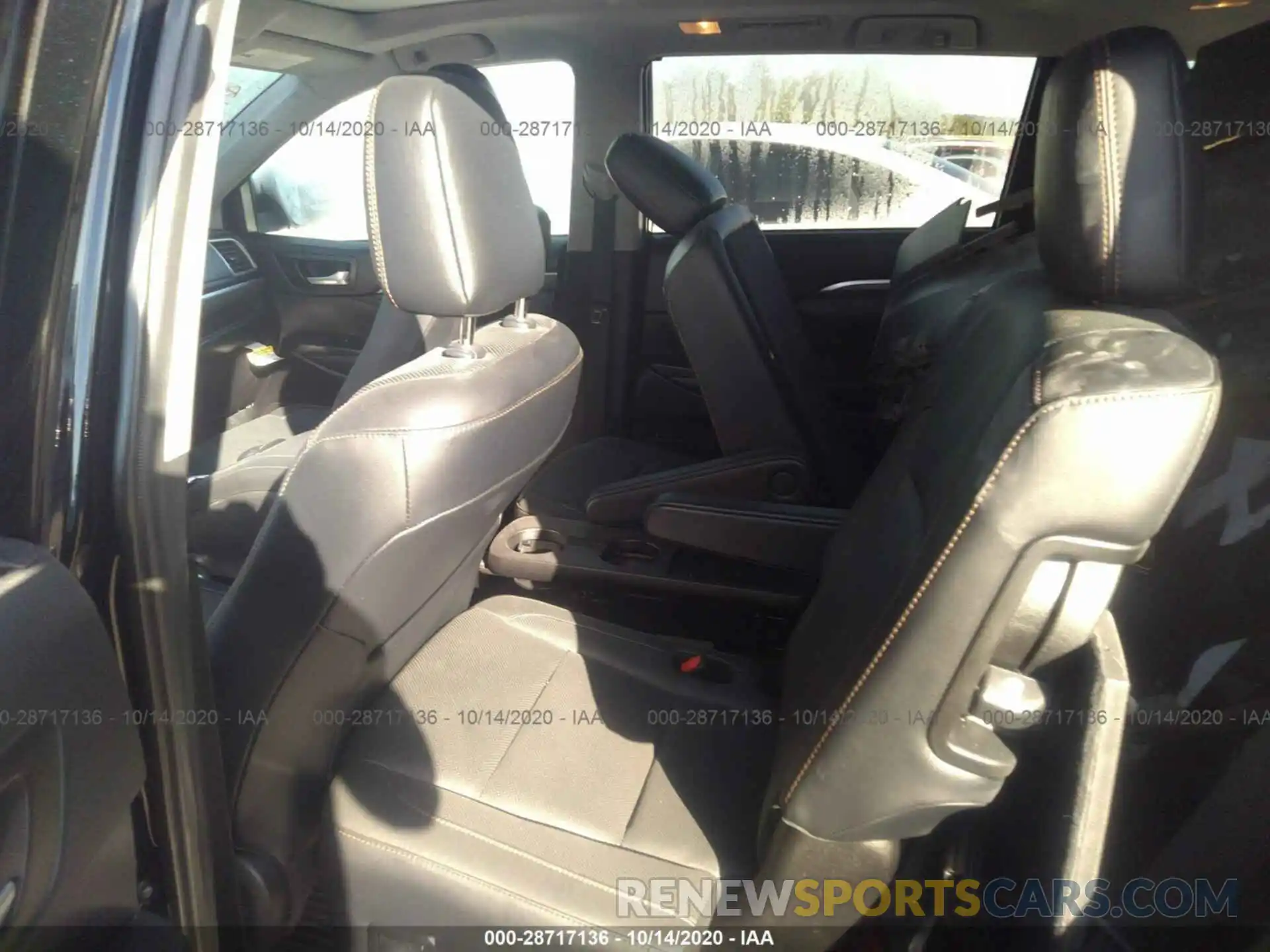 8 Фотография поврежденного автомобиля 5TDDZRFH1KS918560 TOYOTA HIGHLANDER 2019