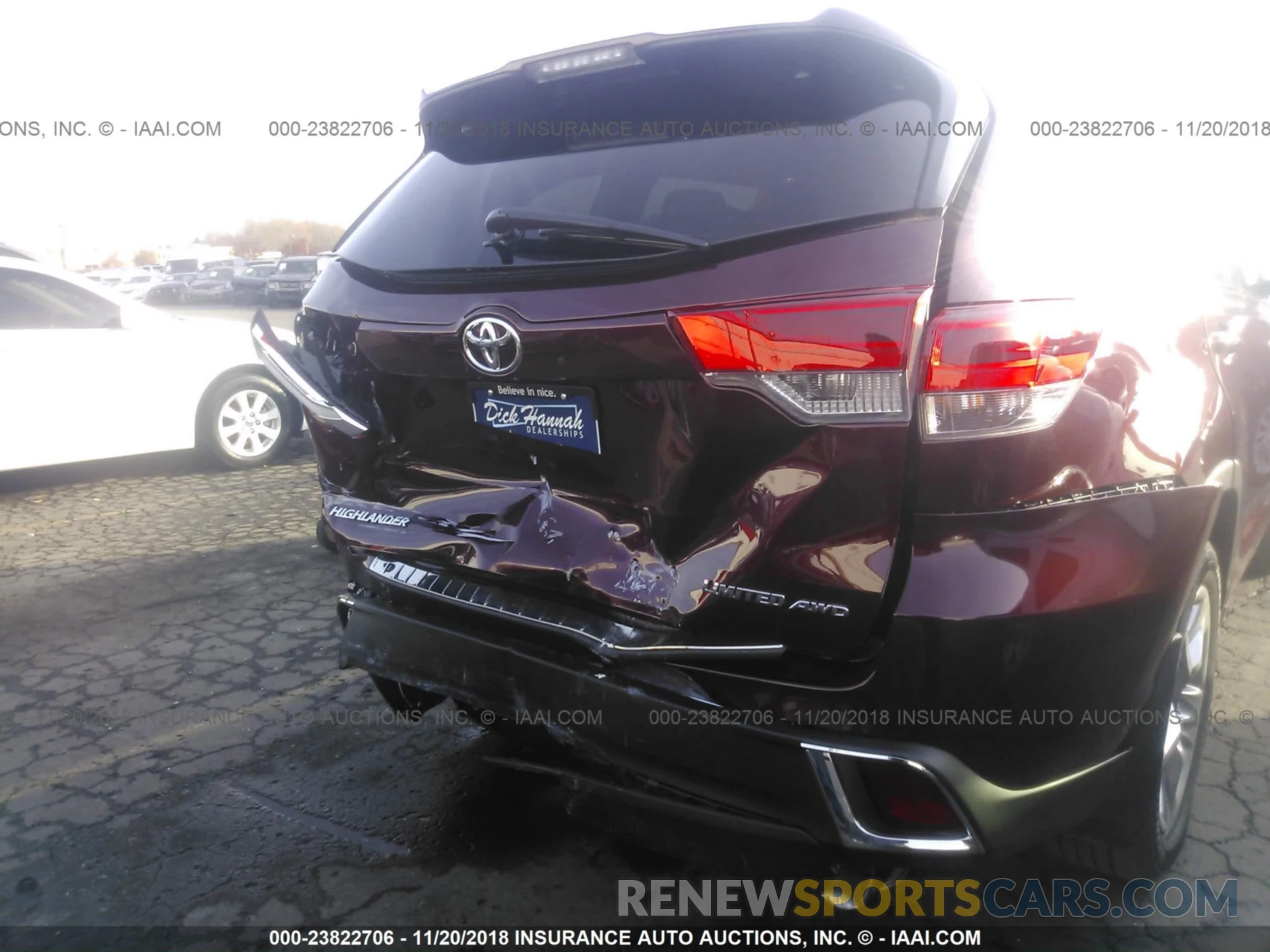 6 Photograph of a damaged car 5TDDZRFH1KS924438 TOYOTA HIGHLANDER 2019