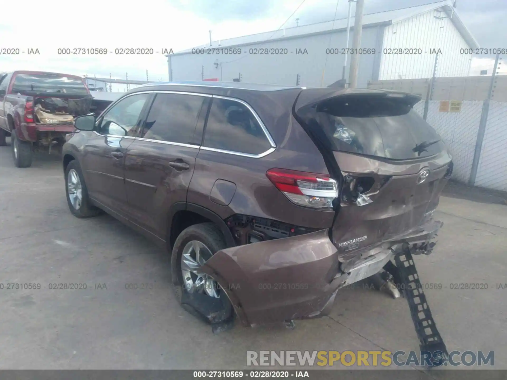 3 Photograph of a damaged car 5TDDZRFH1KS934158 TOYOTA HIGHLANDER 2019