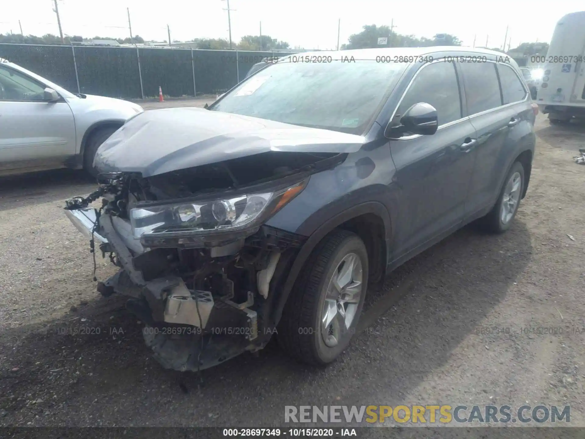 2 Photograph of a damaged car 5TDDZRFH1KS950442 TOYOTA HIGHLANDER 2019