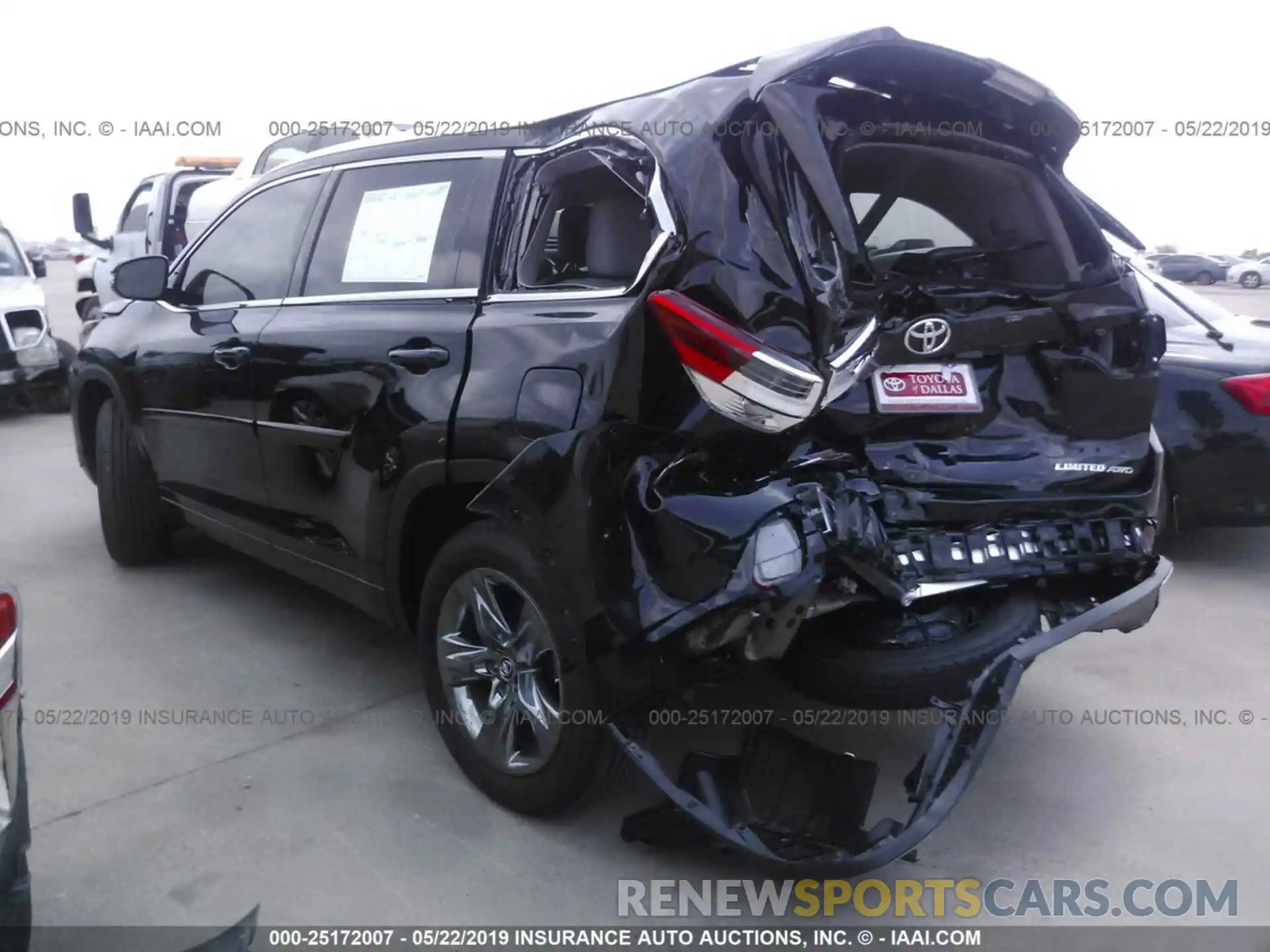 3 Photograph of a damaged car 5TDDZRFH1KS973994 TOYOTA HIGHLANDER 2019