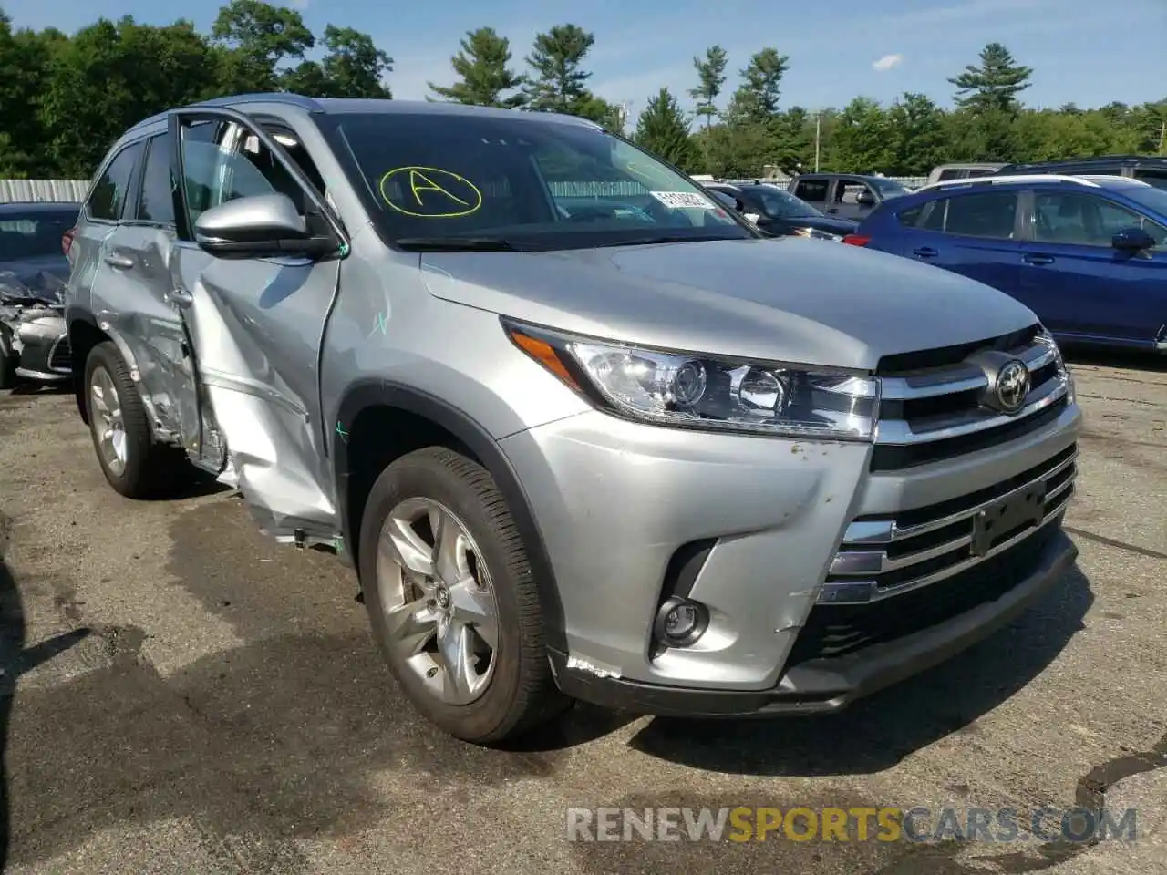 1 Photograph of a damaged car 5TDDZRFH2KS705357 TOYOTA HIGHLANDER 2019