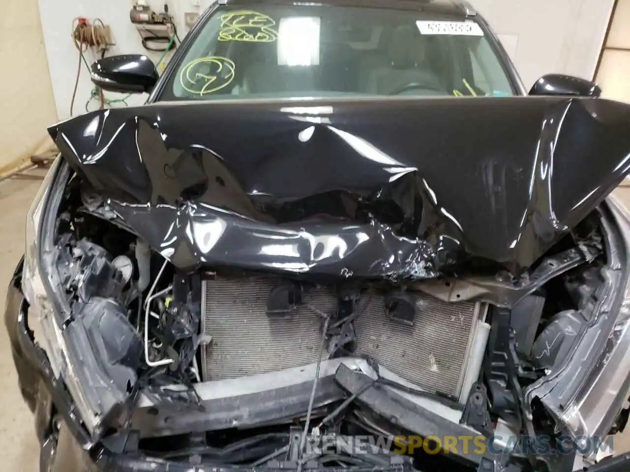 7 Photograph of a damaged car 5TDDZRFH2KS706220 TOYOTA HIGHLANDER 2019