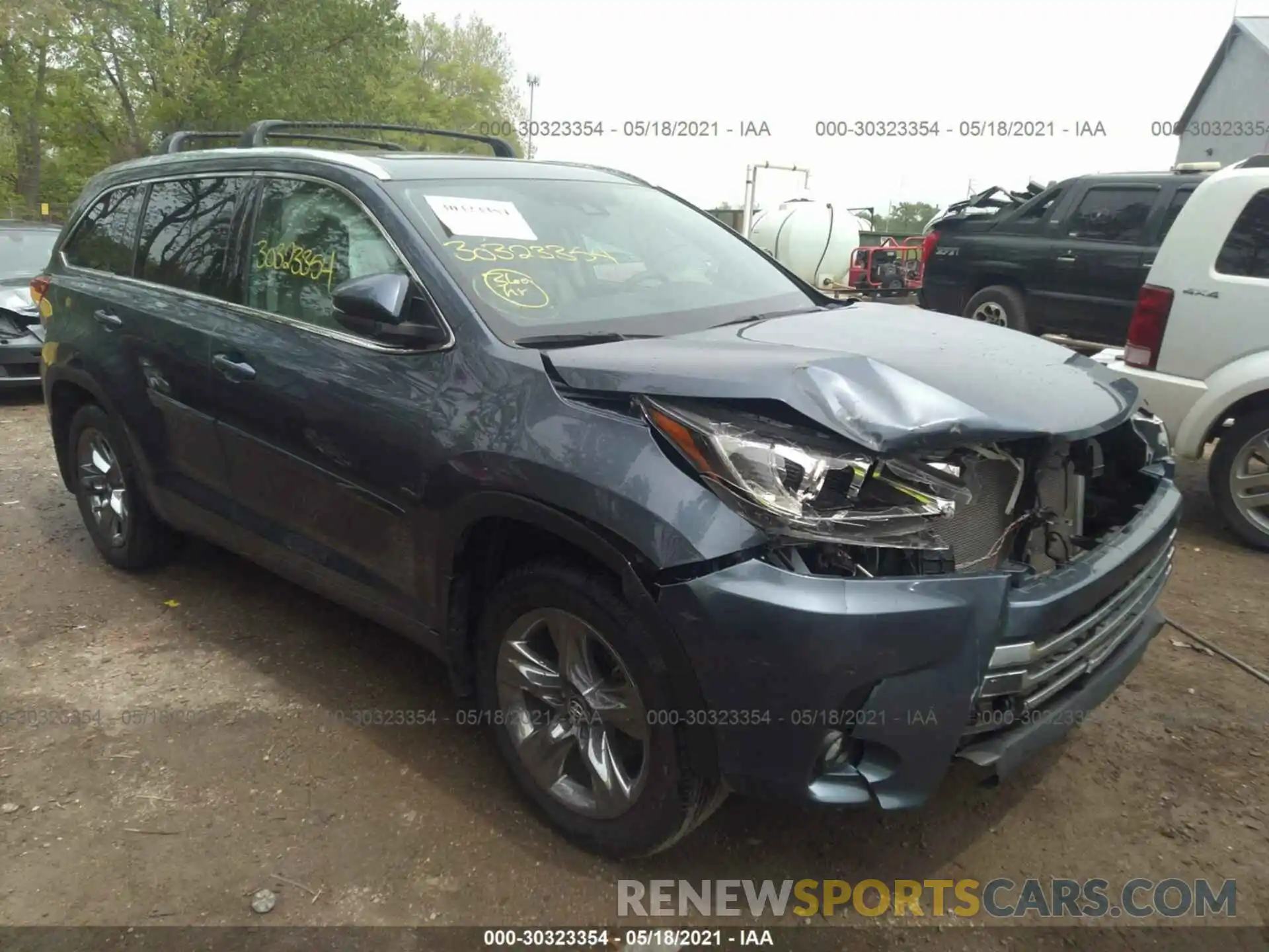 1 Photograph of a damaged car 5TDDZRFH2KS708369 TOYOTA HIGHLANDER 2019