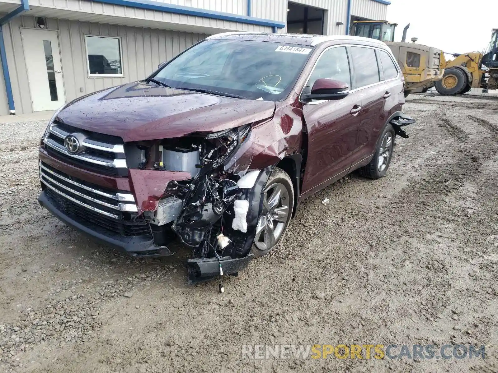 2 Photograph of a damaged car 5TDDZRFH2KS717279 TOYOTA HIGHLANDER 2019