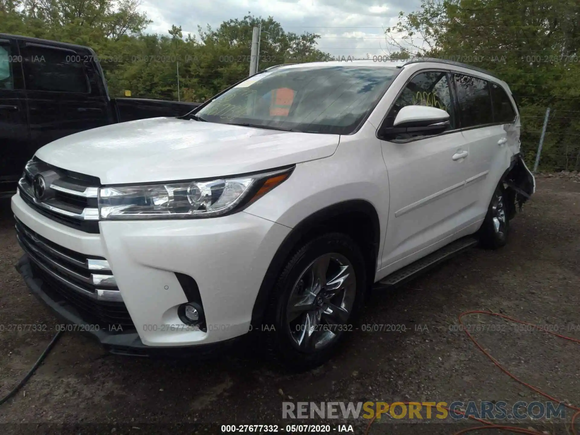 2 Photograph of a damaged car 5TDDZRFH2KS919989 TOYOTA HIGHLANDER 2019