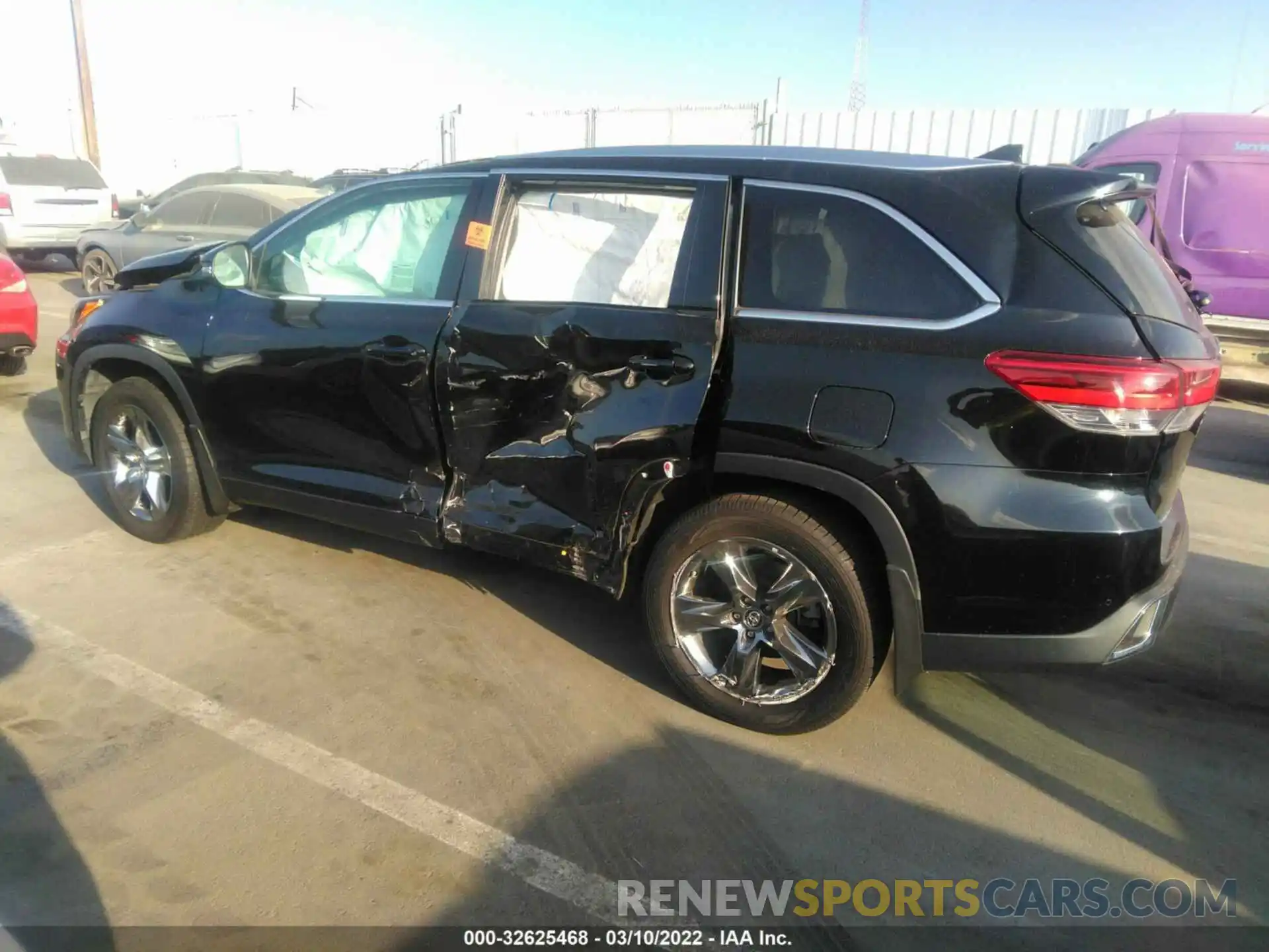 3 Photograph of a damaged car 5TDDZRFH2KS926103 TOYOTA HIGHLANDER 2019