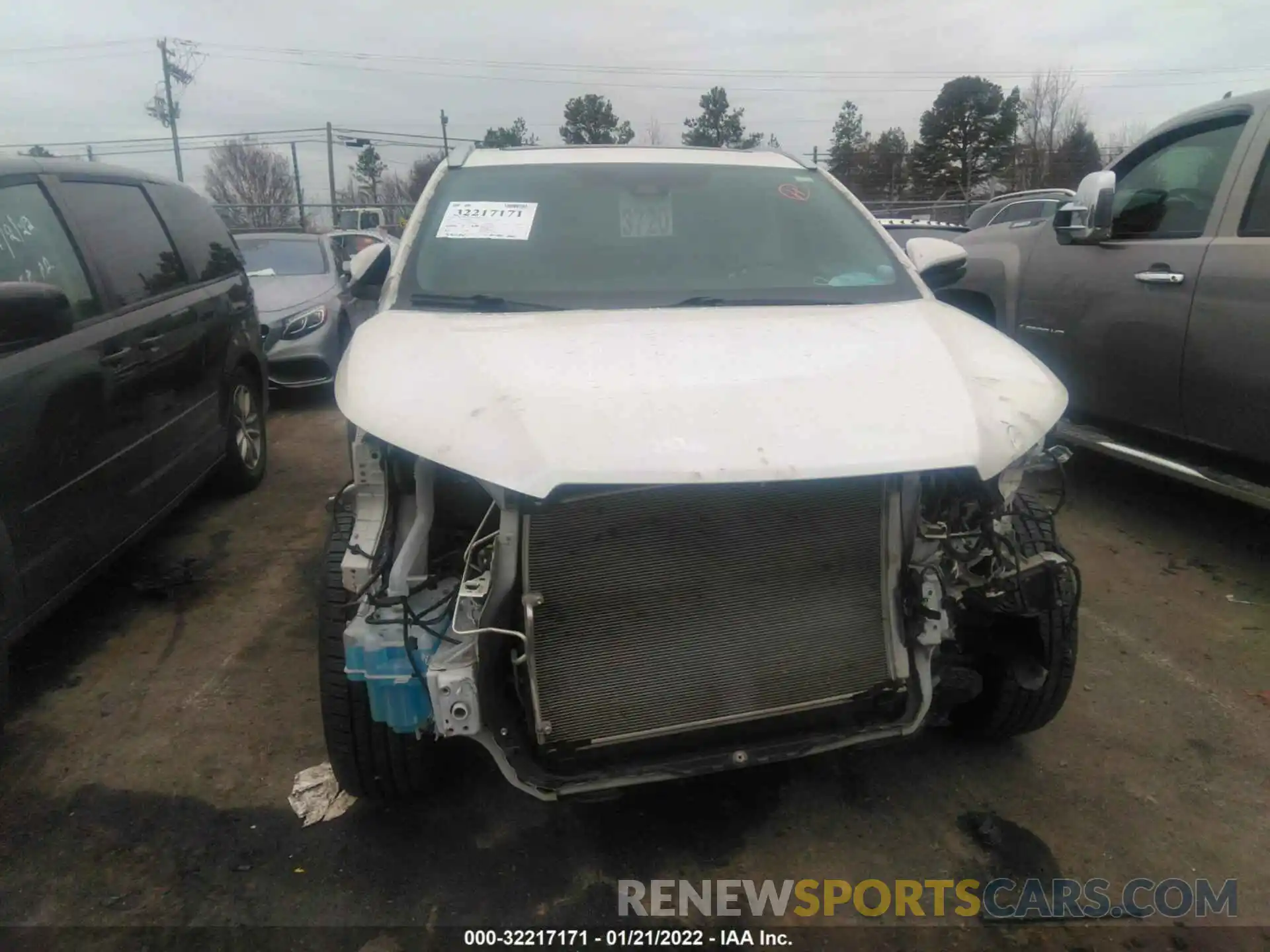 6 Photograph of a damaged car 5TDDZRFH2KS937943 TOYOTA HIGHLANDER 2019