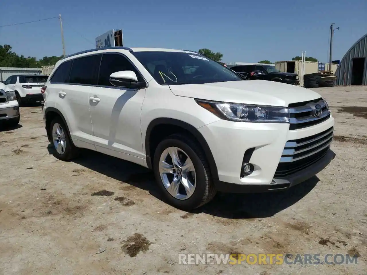 1 Photograph of a damaged car 5TDDZRFH2KS942785 TOYOTA HIGHLANDER 2019