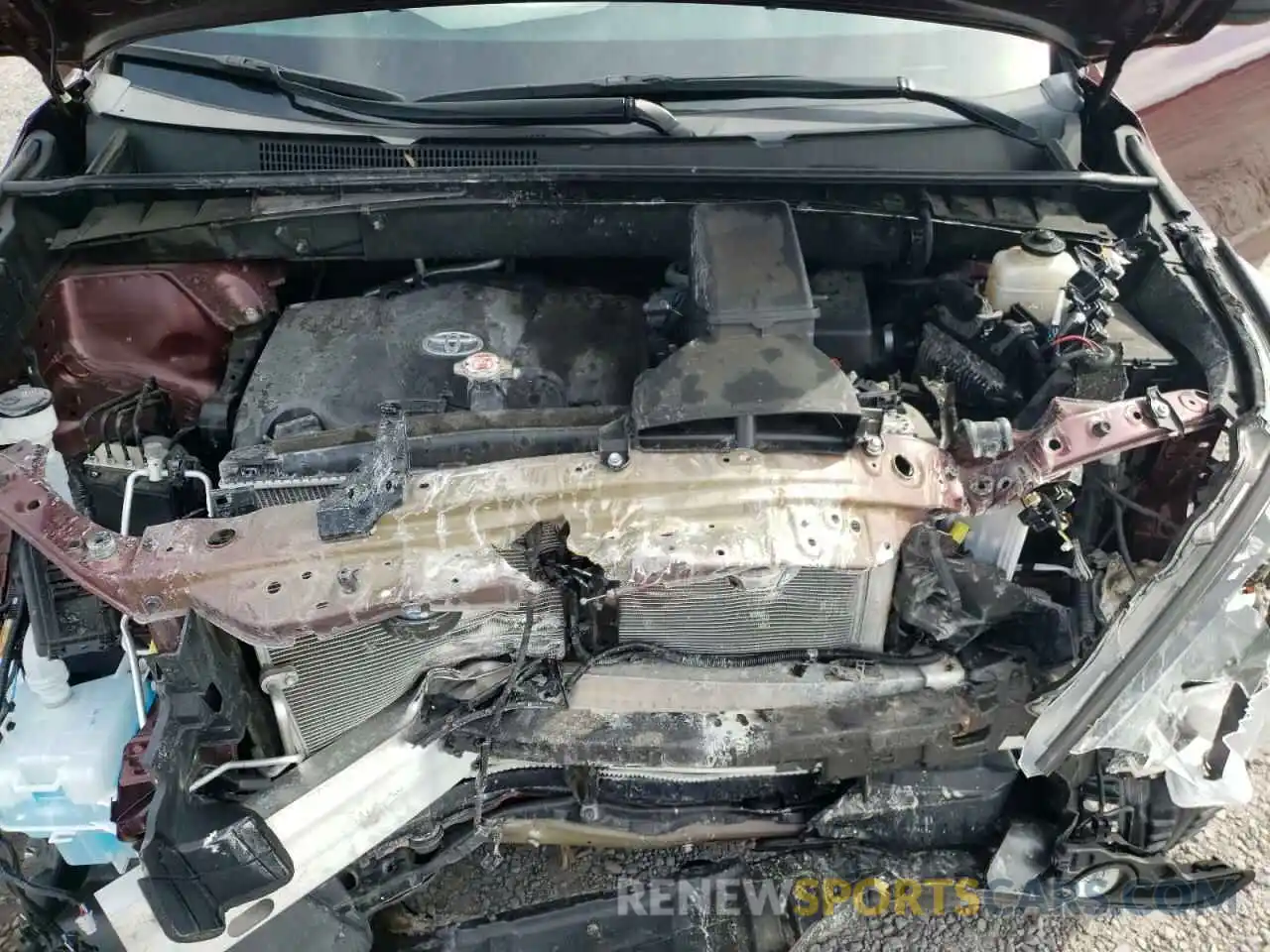 7 Photograph of a damaged car 5TDDZRFH2KS997074 TOYOTA HIGHLANDER 2019