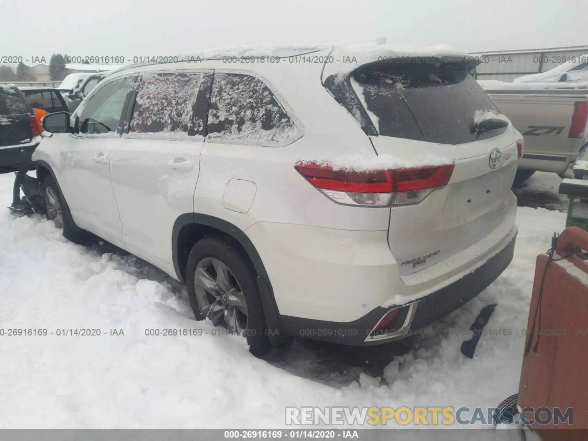 3 Photograph of a damaged car 5TDDZRFH2KS999732 TOYOTA HIGHLANDER 2019