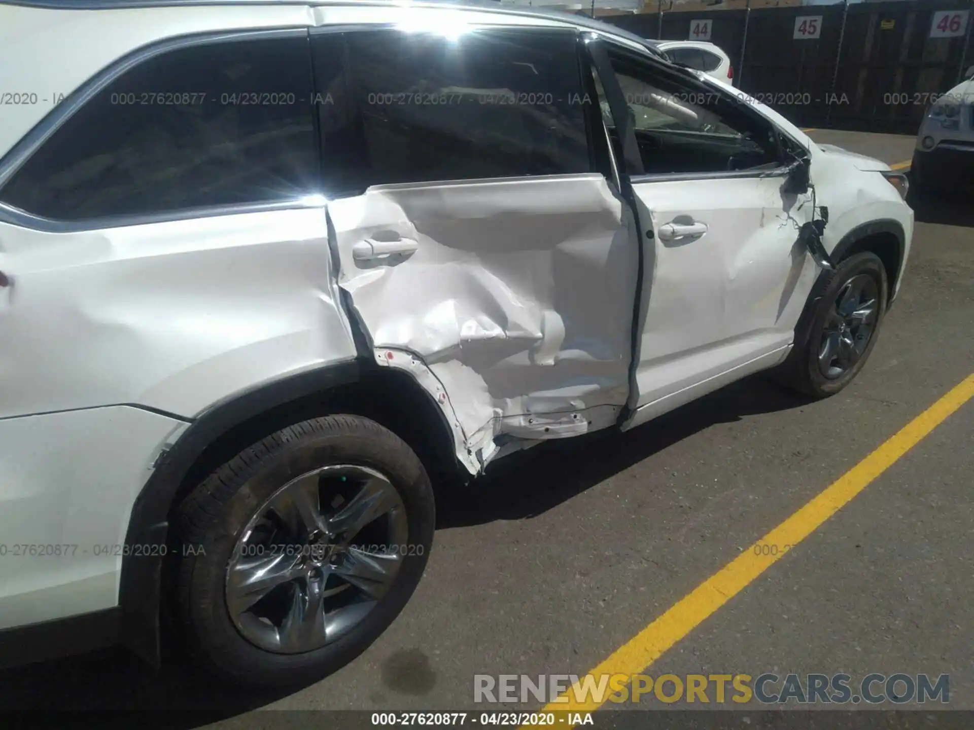 6 Photograph of a damaged car 5TDDZRFH3KS702421 TOYOTA HIGHLANDER 2019