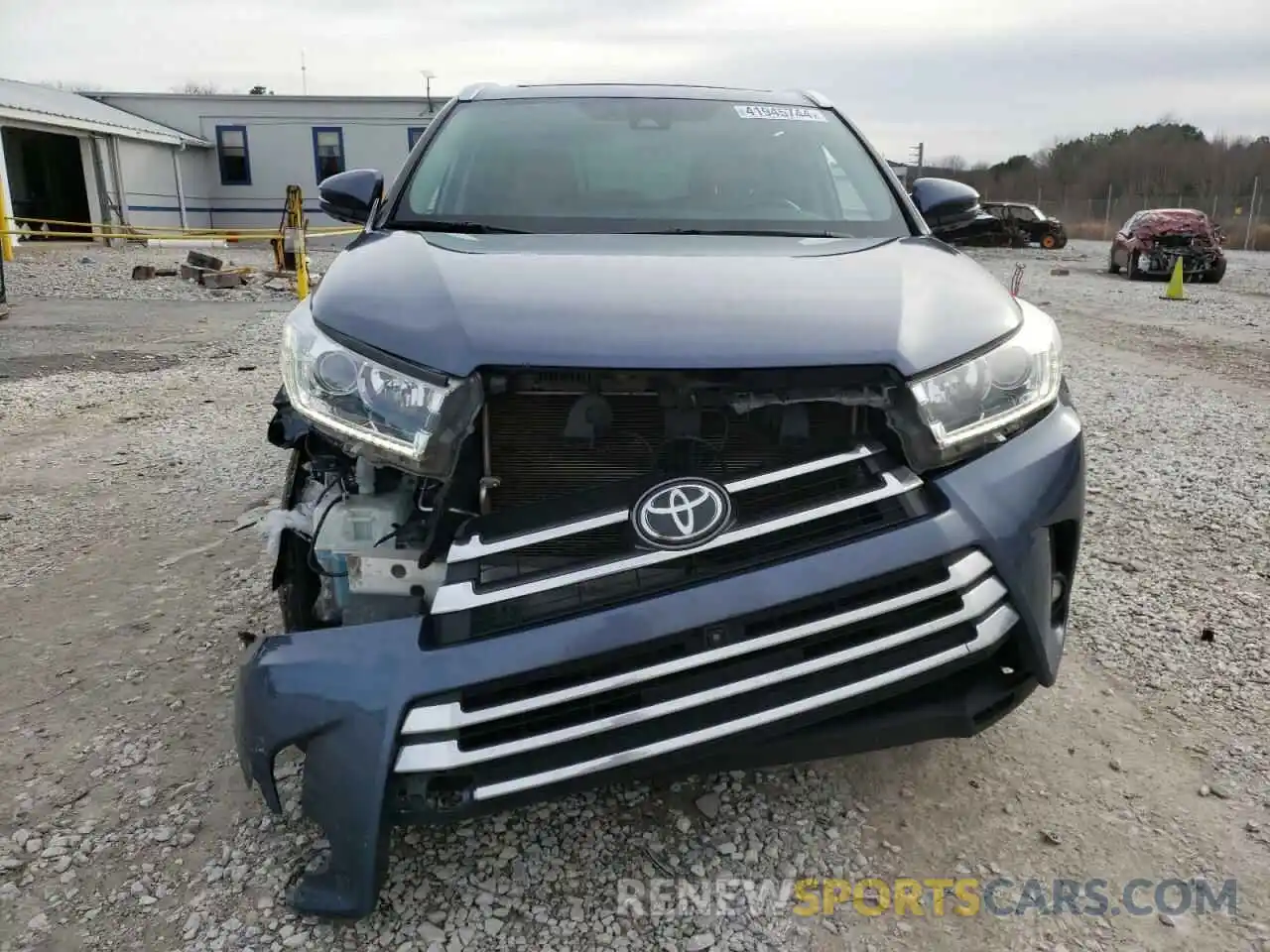 5 Photograph of a damaged car 5TDDZRFH3KS713001 TOYOTA HIGHLANDER 2019