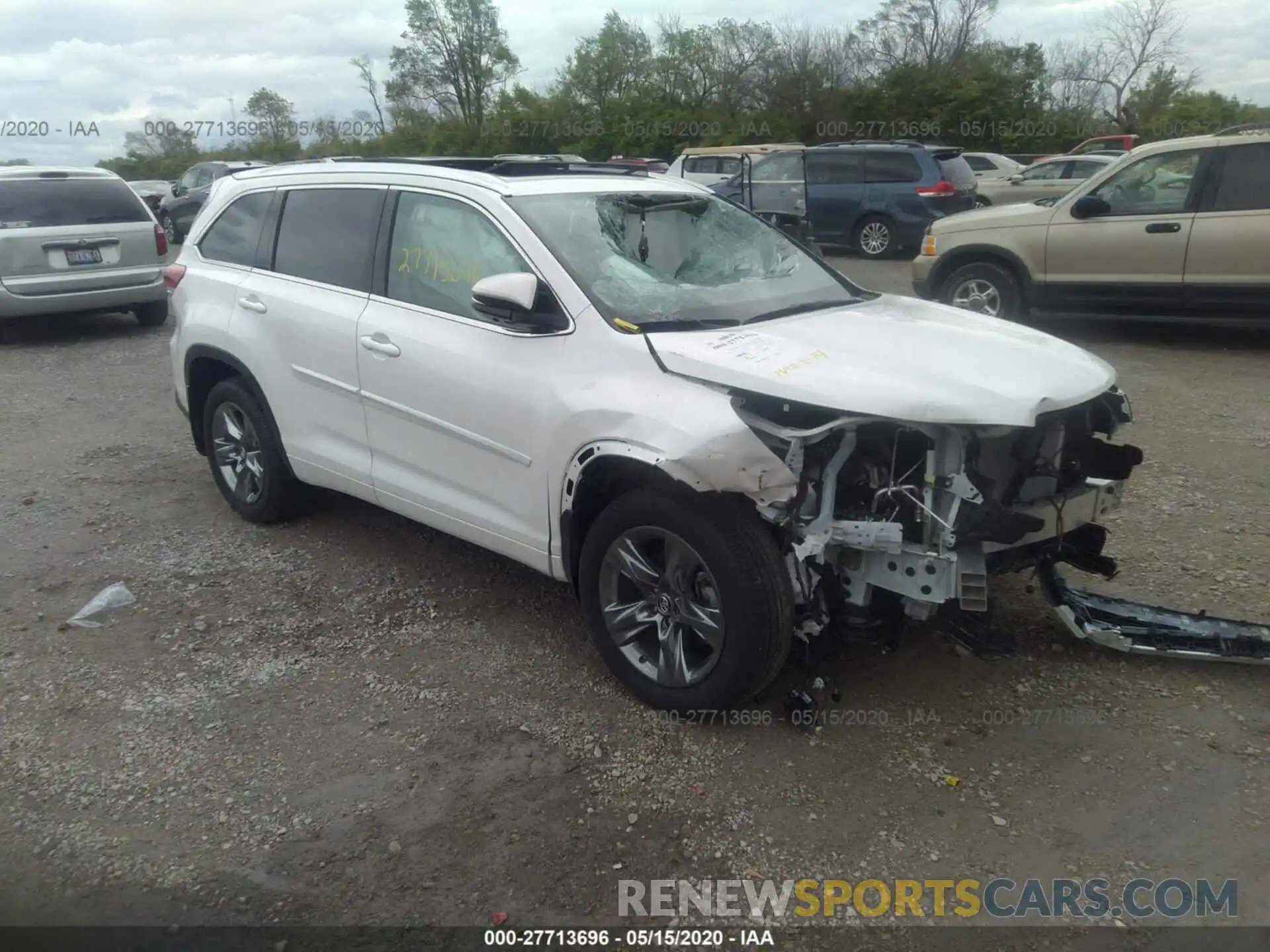 1 Photograph of a damaged car 5TDDZRFH3KS719767 TOYOTA HIGHLANDER 2019