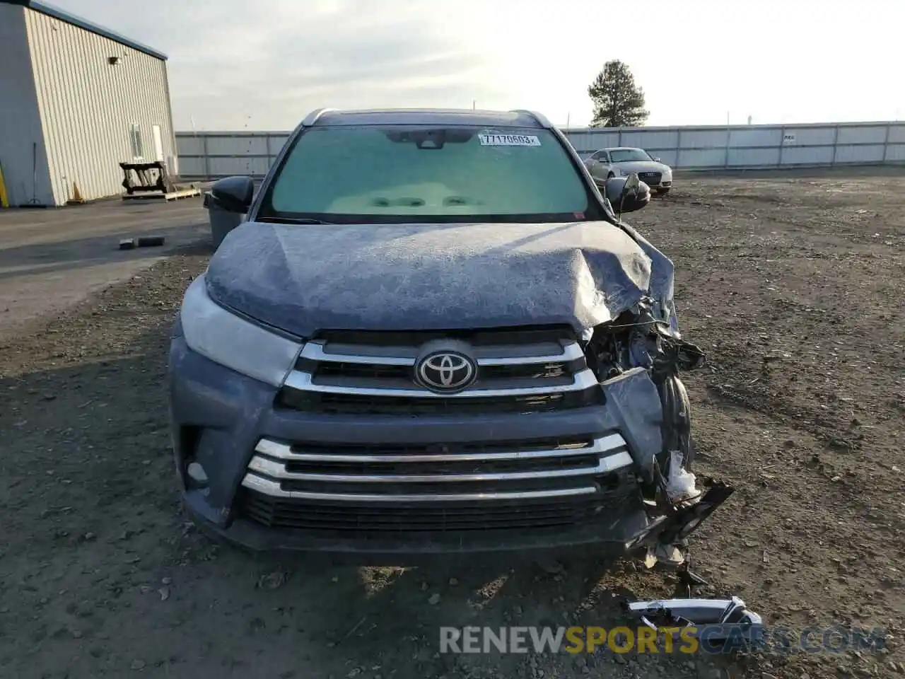 5 Photograph of a damaged car 5TDDZRFH3KS735936 TOYOTA HIGHLANDER 2019