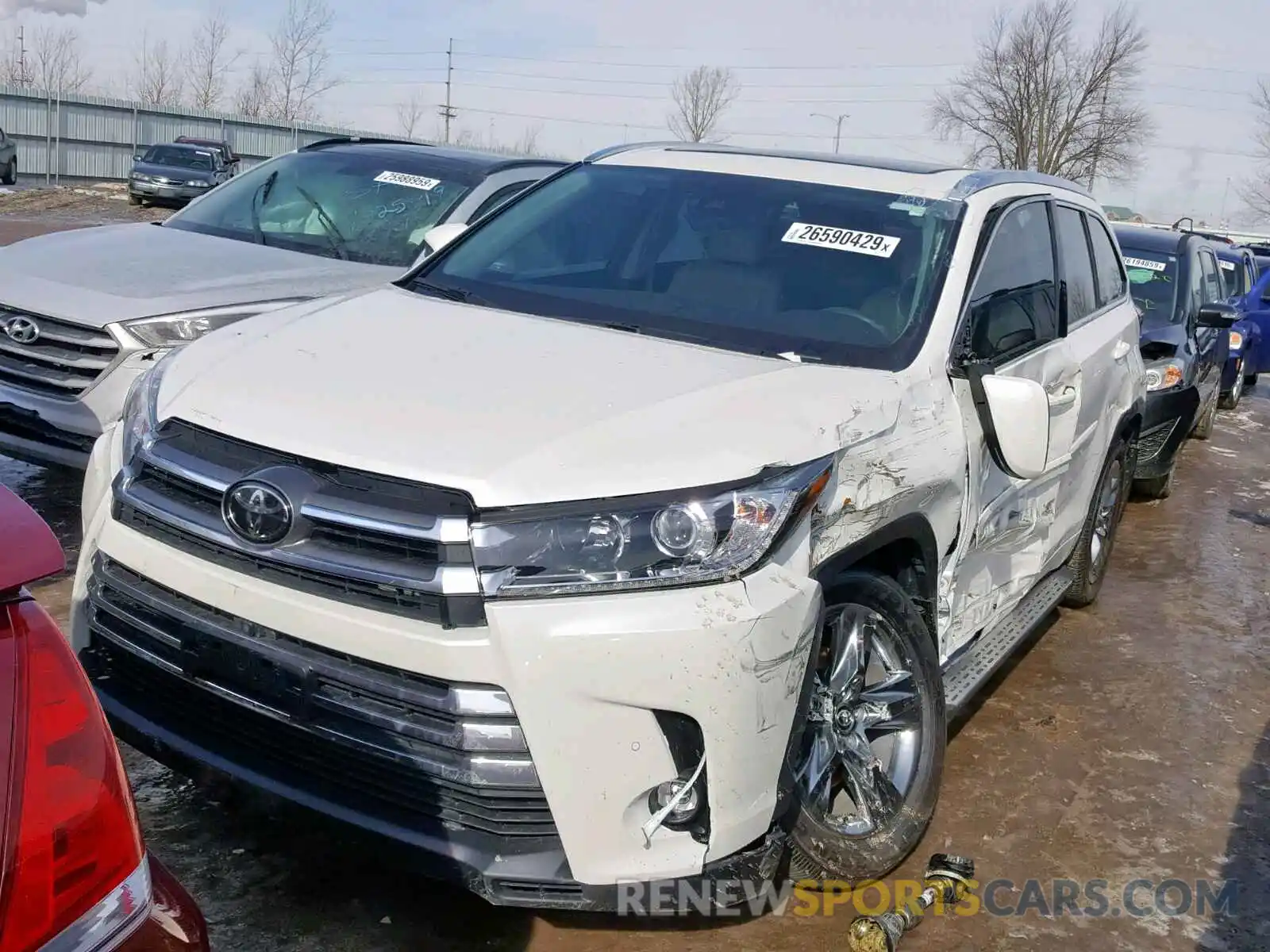 2 Photograph of a damaged car 5TDDZRFH3KS916308 TOYOTA HIGHLANDER 2019