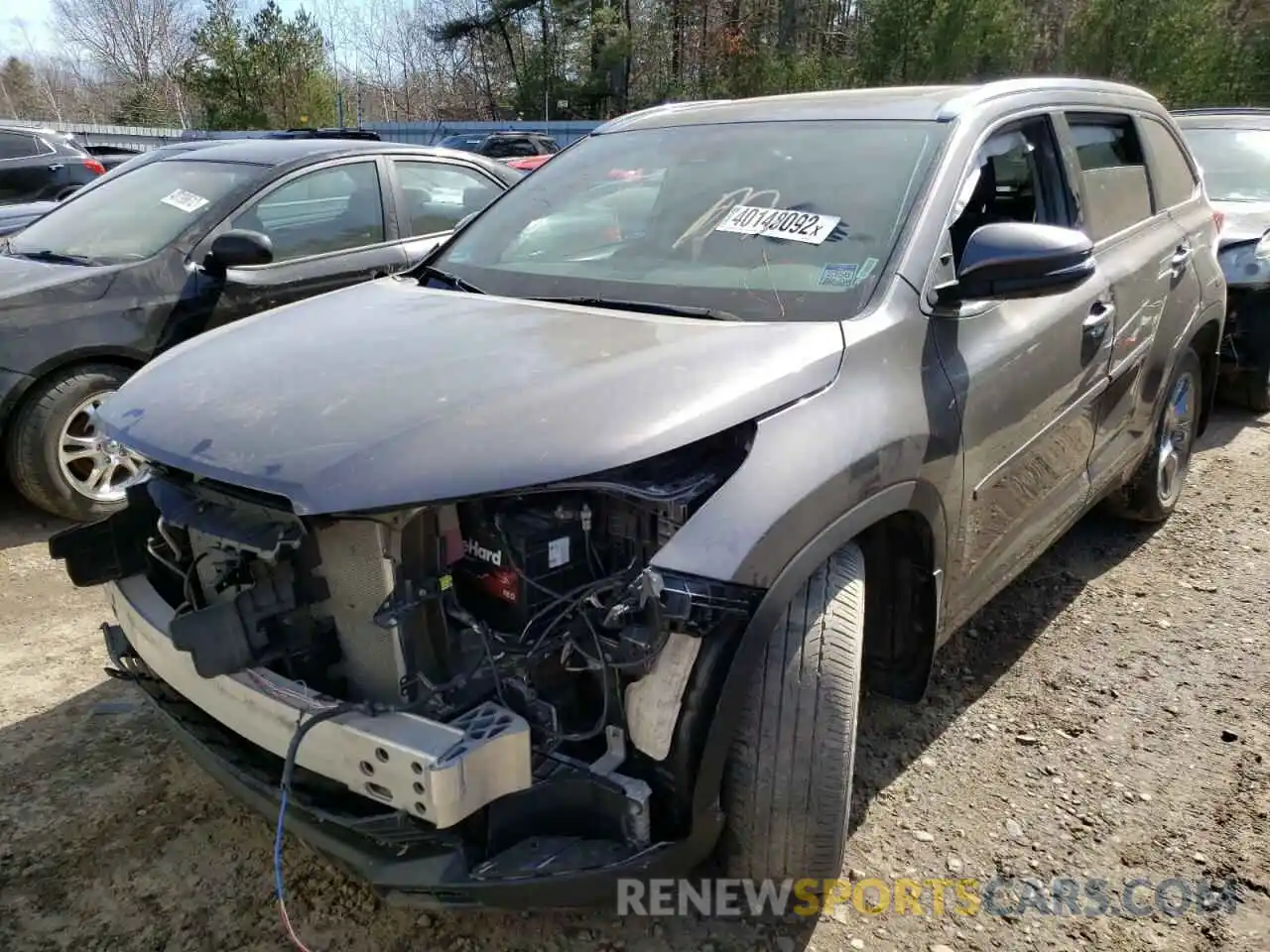 2 Photograph of a damaged car 5TDDZRFH3KS924246 TOYOTA HIGHLANDER 2019