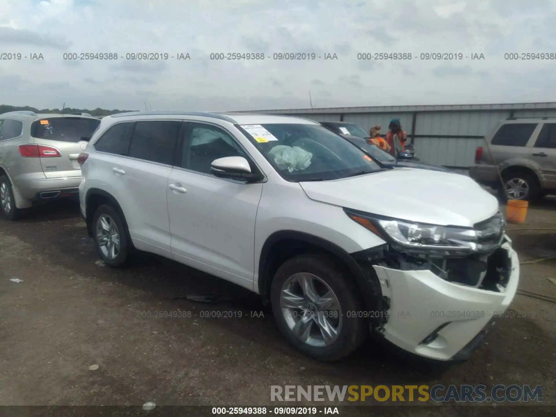 1 Photograph of a damaged car 5TDDZRFH3KS926899 TOYOTA HIGHLANDER 2019