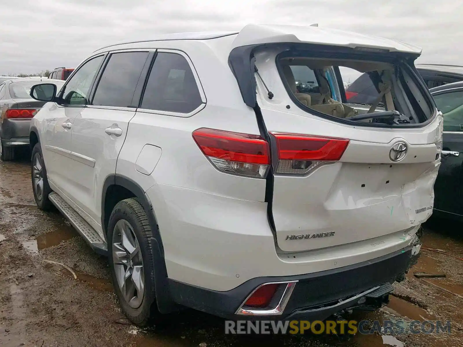 3 Photograph of a damaged car 5TDDZRFH3KS937806 TOYOTA HIGHLANDER 2019