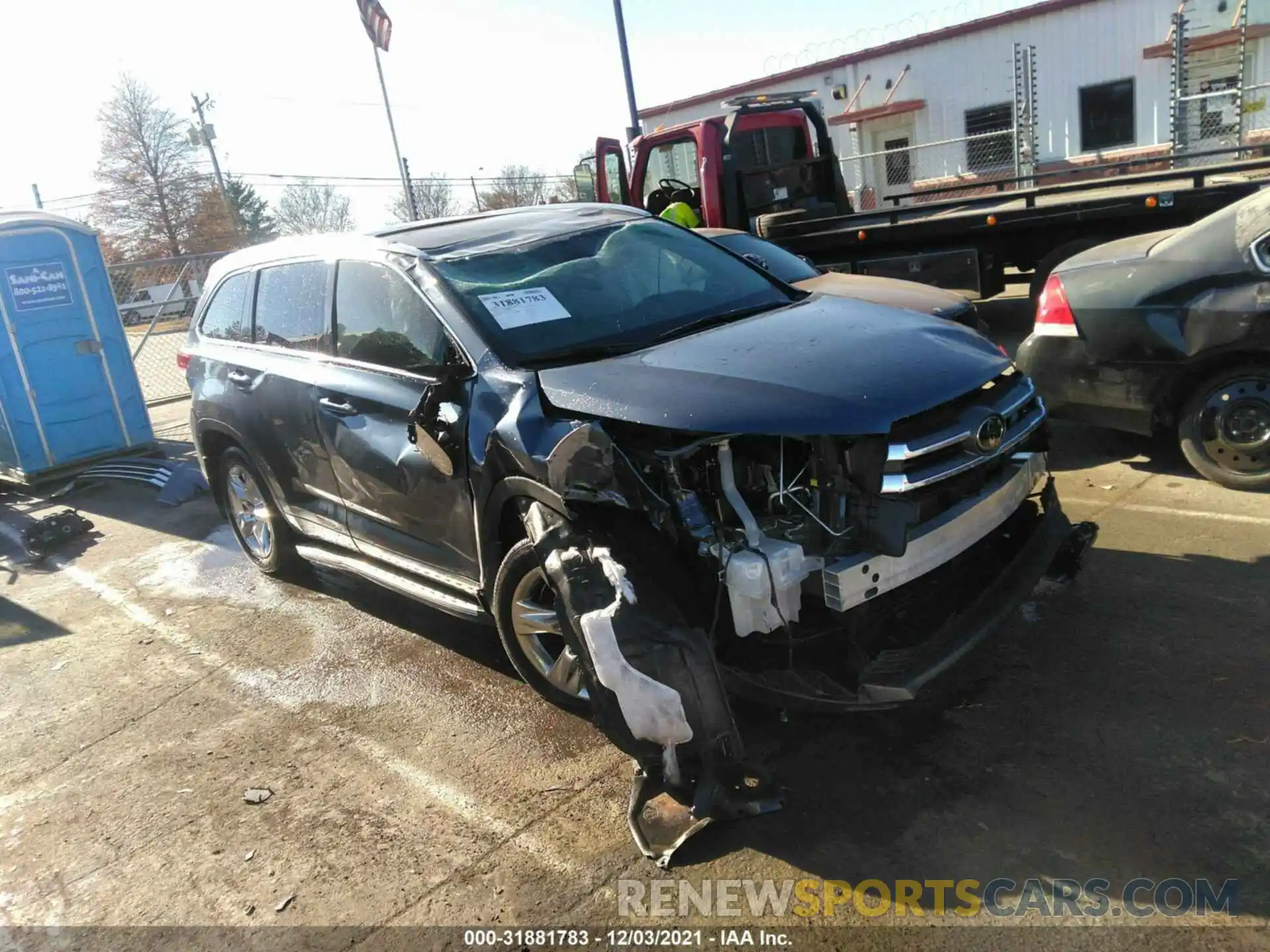 1 Photograph of a damaged car 5TDDZRFH3KS942133 TOYOTA HIGHLANDER 2019