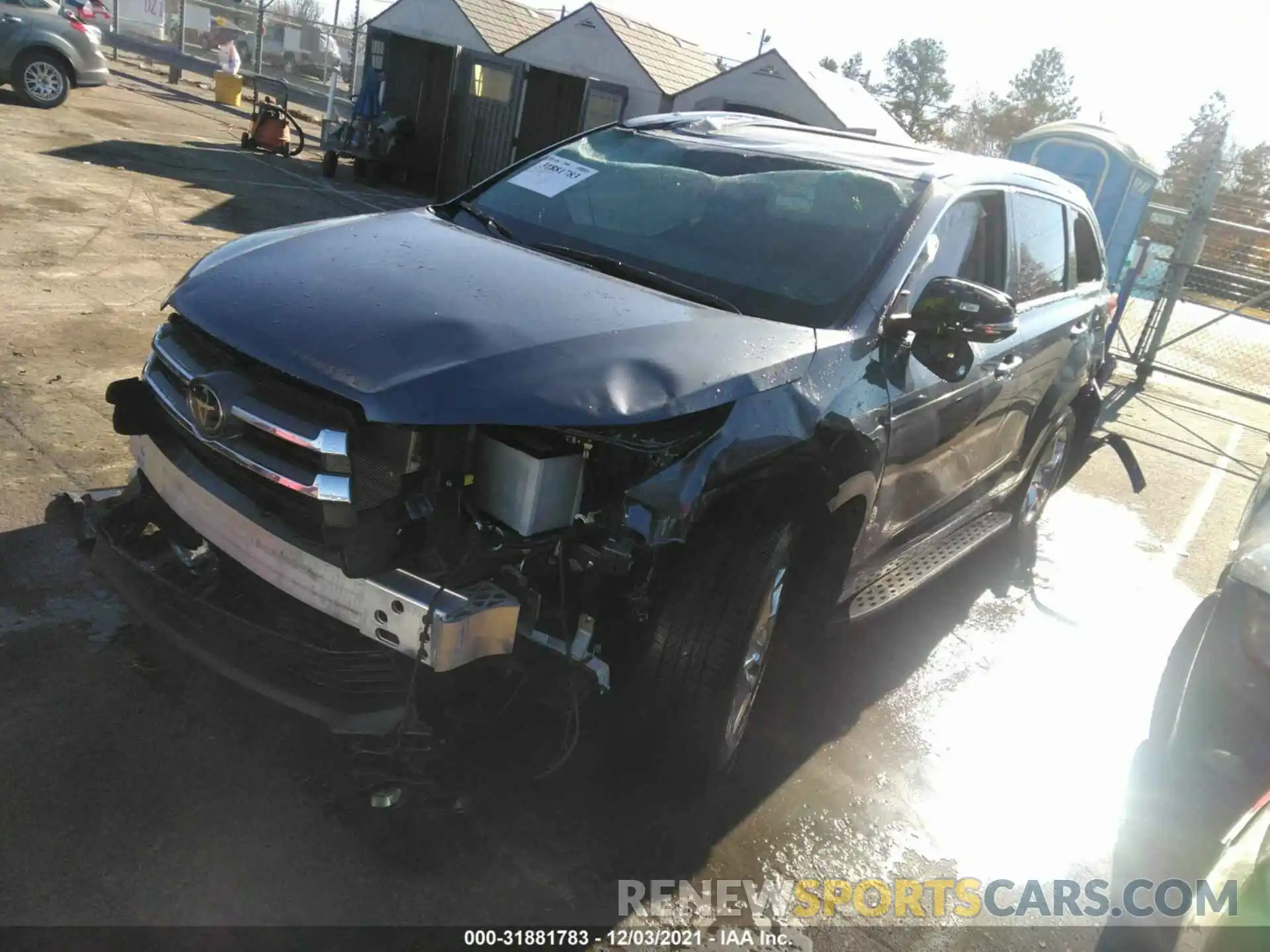 2 Photograph of a damaged car 5TDDZRFH3KS942133 TOYOTA HIGHLANDER 2019