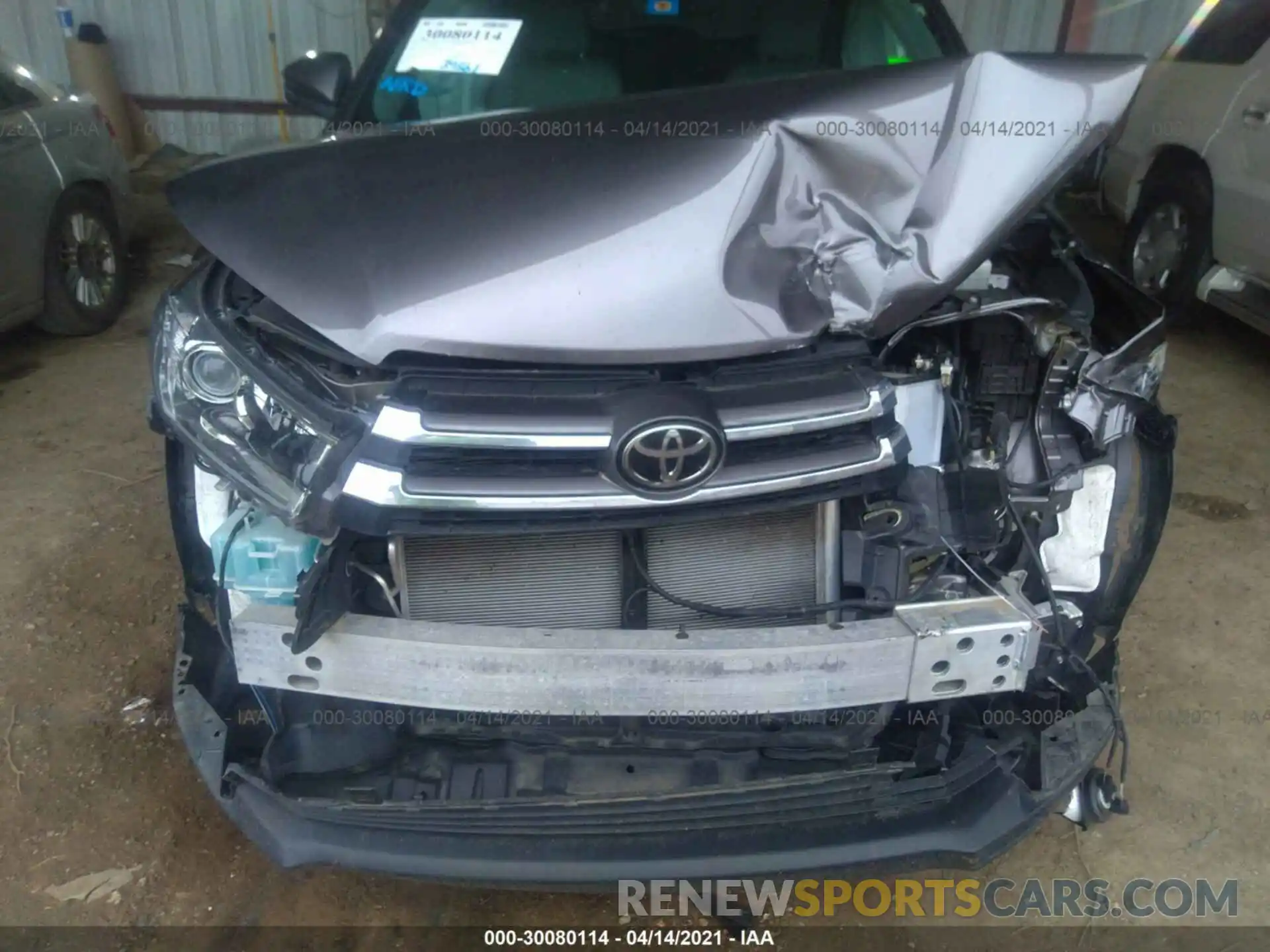 10 Photograph of a damaged car 5TDDZRFH3KS942925 TOYOTA HIGHLANDER 2019