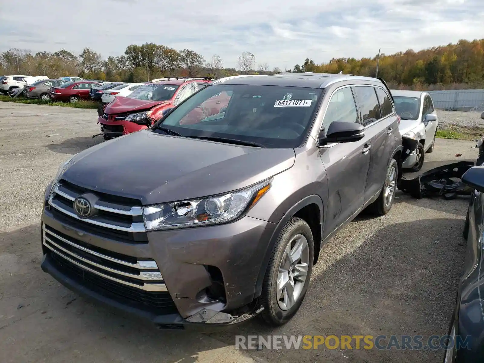 2 Photograph of a damaged car 5TDDZRFH3KS958994 TOYOTA HIGHLANDER 2019