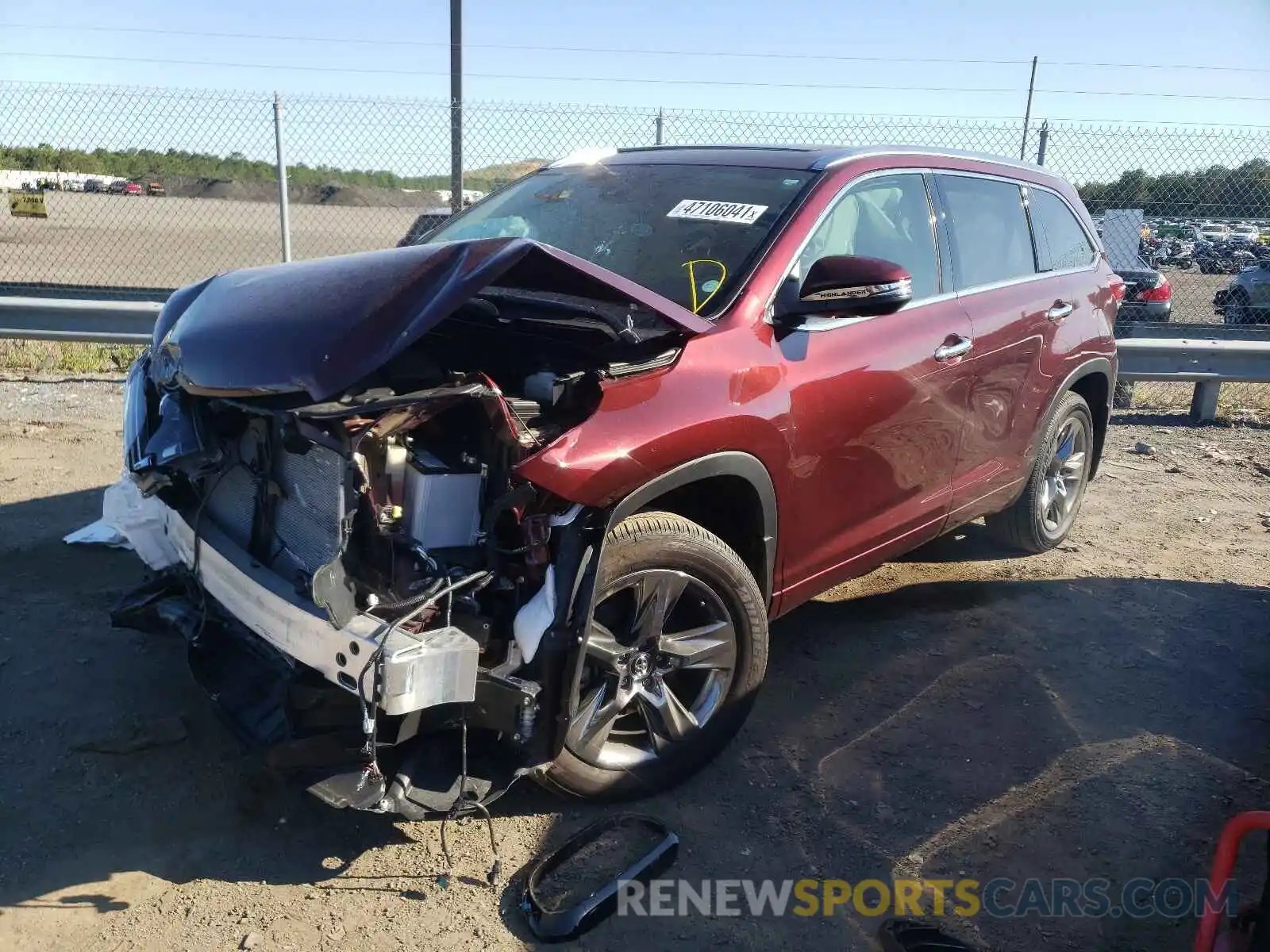 2 Photograph of a damaged car 5TDDZRFH3KS982681 TOYOTA HIGHLANDER 2019