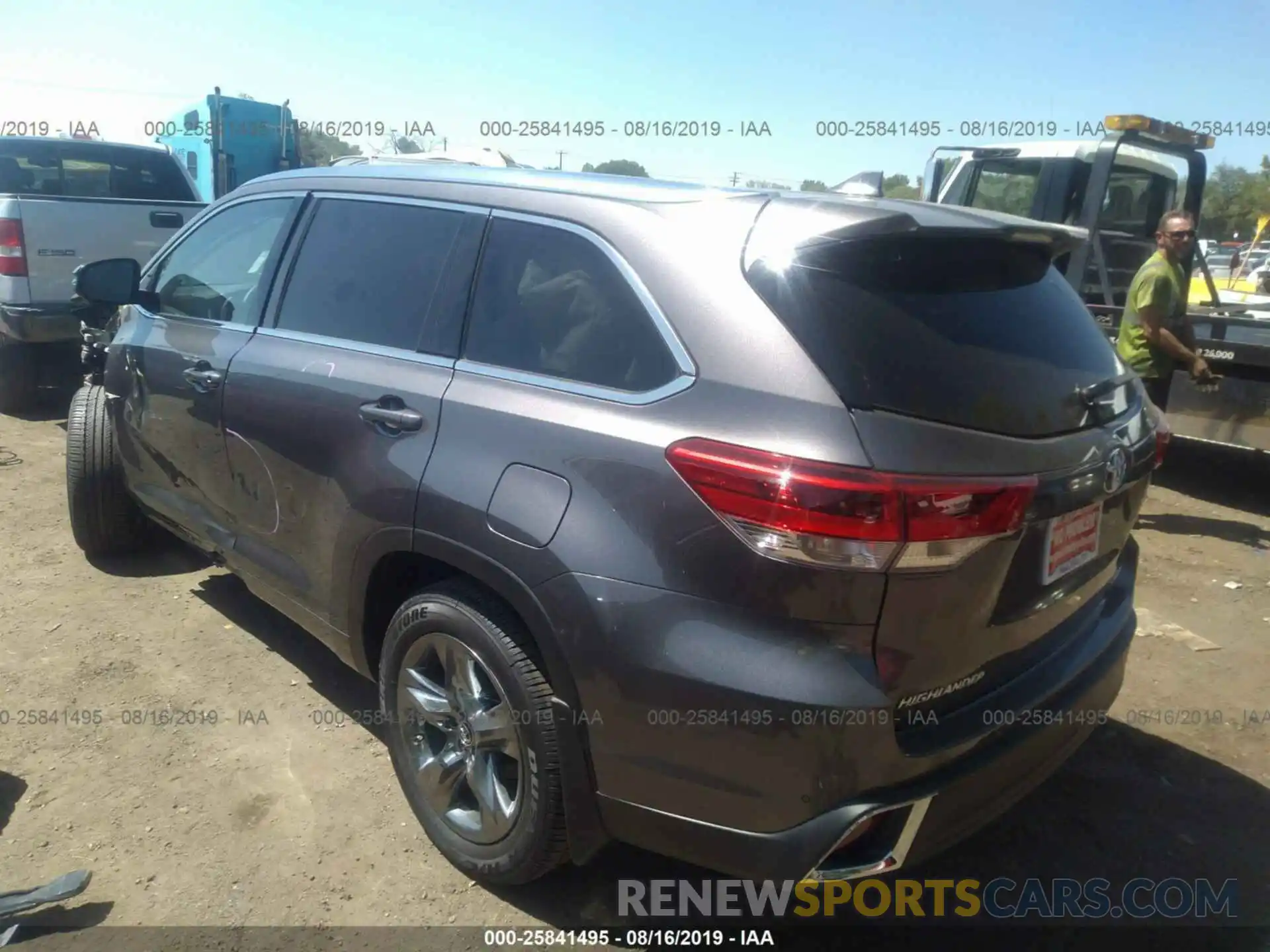 3 Фотография поврежденного автомобиля 5TDDZRFH3KS984639 TOYOTA HIGHLANDER 2019