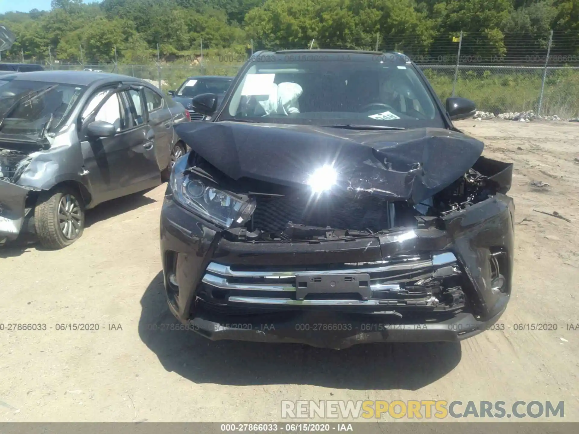 6 Photograph of a damaged car 5TDDZRFH3KS987735 TOYOTA HIGHLANDER 2019